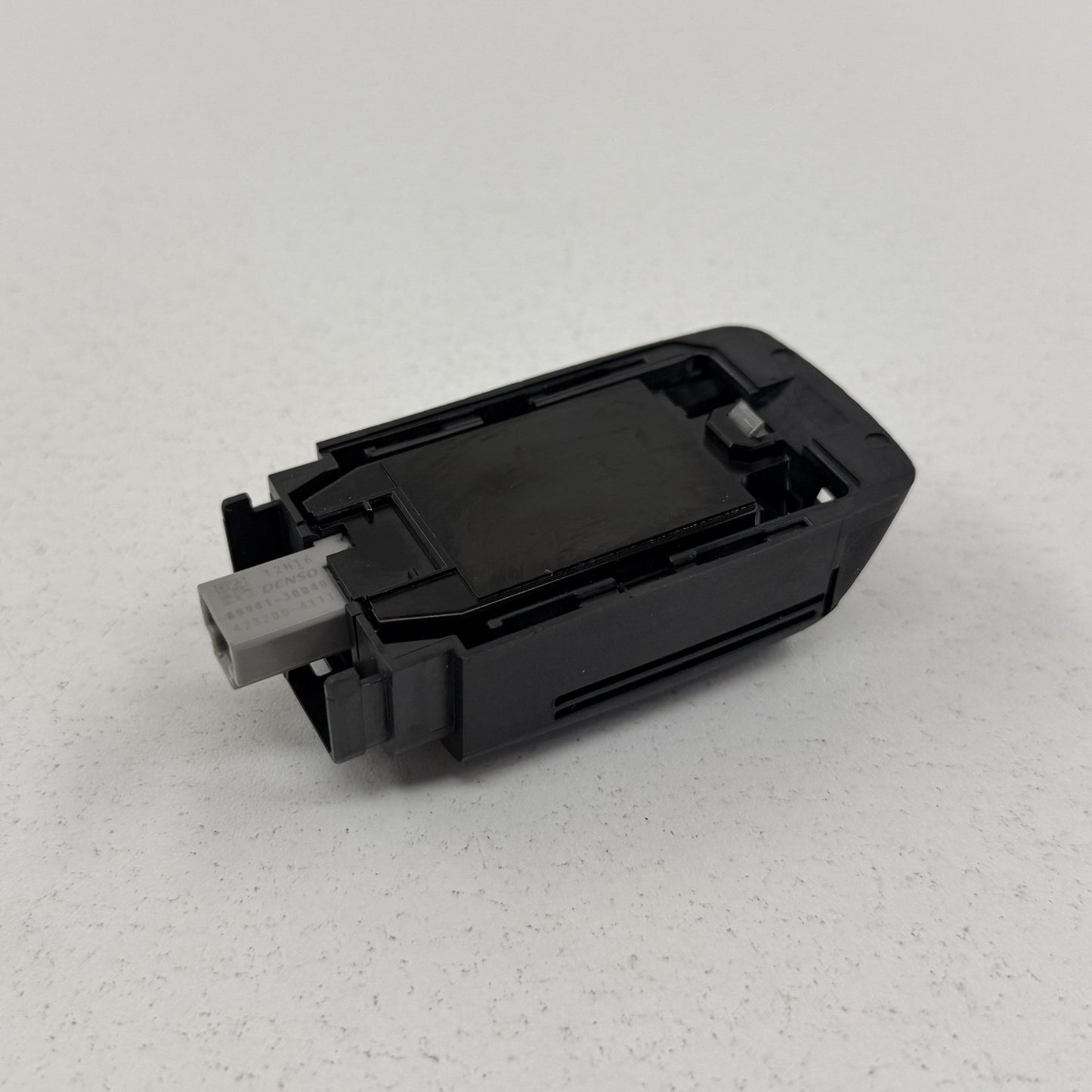 2021-2025 Toyota RAV4 Front Windshield Rain Sensor Module 89941-30040 OEM
