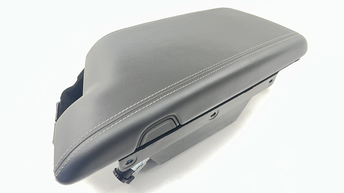 22-24 CADILLAC CT4 V BLACKWING CENTER CONSOLE ARMREST ARM REST STORAGE TRAY OEM