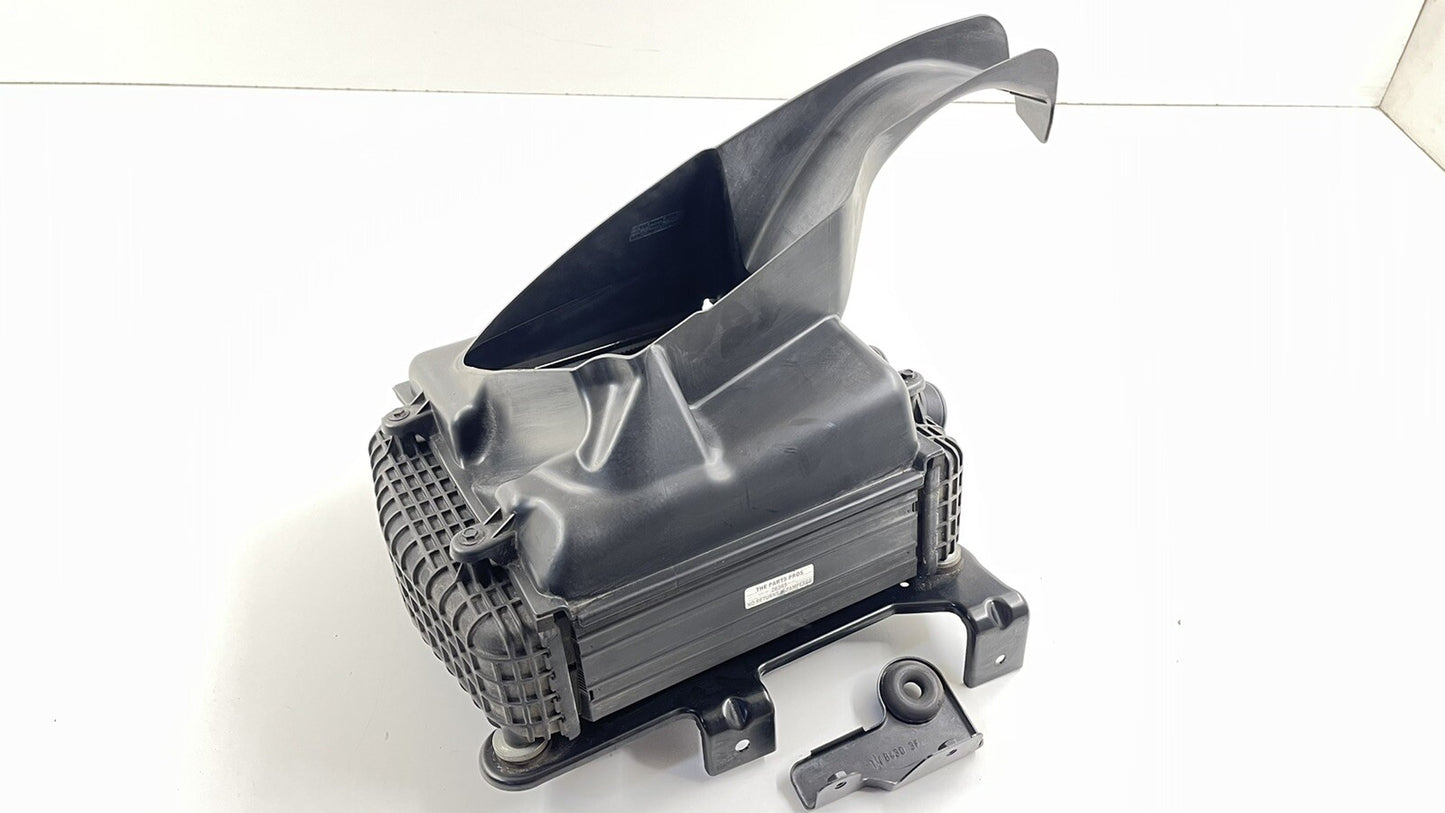 14-17 MASERATI GHIBLI DRIVER LEFT TURBO INTERCOOLER W/ DUCT 670009834 OEM