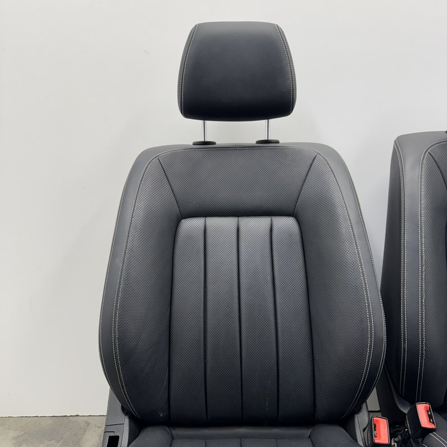 12-18 Mercedes Benz CLS550 W218 Front Seat Pair Leather Black OEM