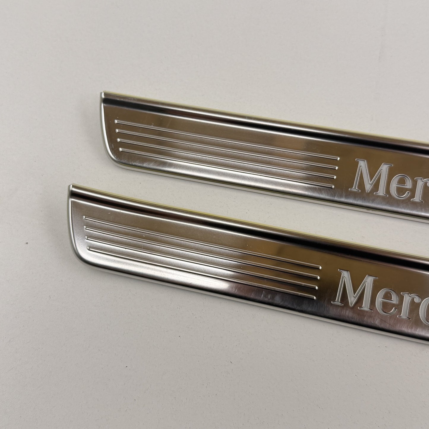 2014-2017 Mercedes-Benz S550 W222 Illuminated Door Sill Scuff Kick Plate Set OEM