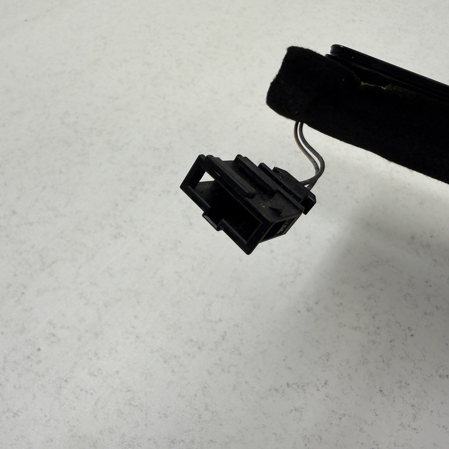 2014-2018 Bentley Flying Spur Rear 3rd Third Brake Light Lamp 3W5945399F OEM