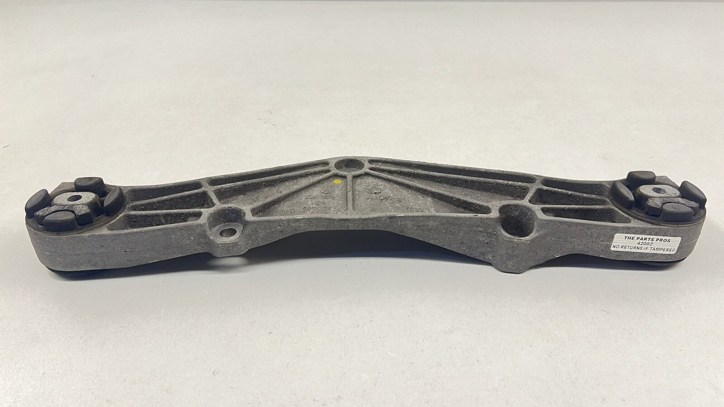13-18 BENTLEY FLYING SPUR REAR DIFFERENTIAL DIFF CARRIER SUPPORT BRACKET OEM