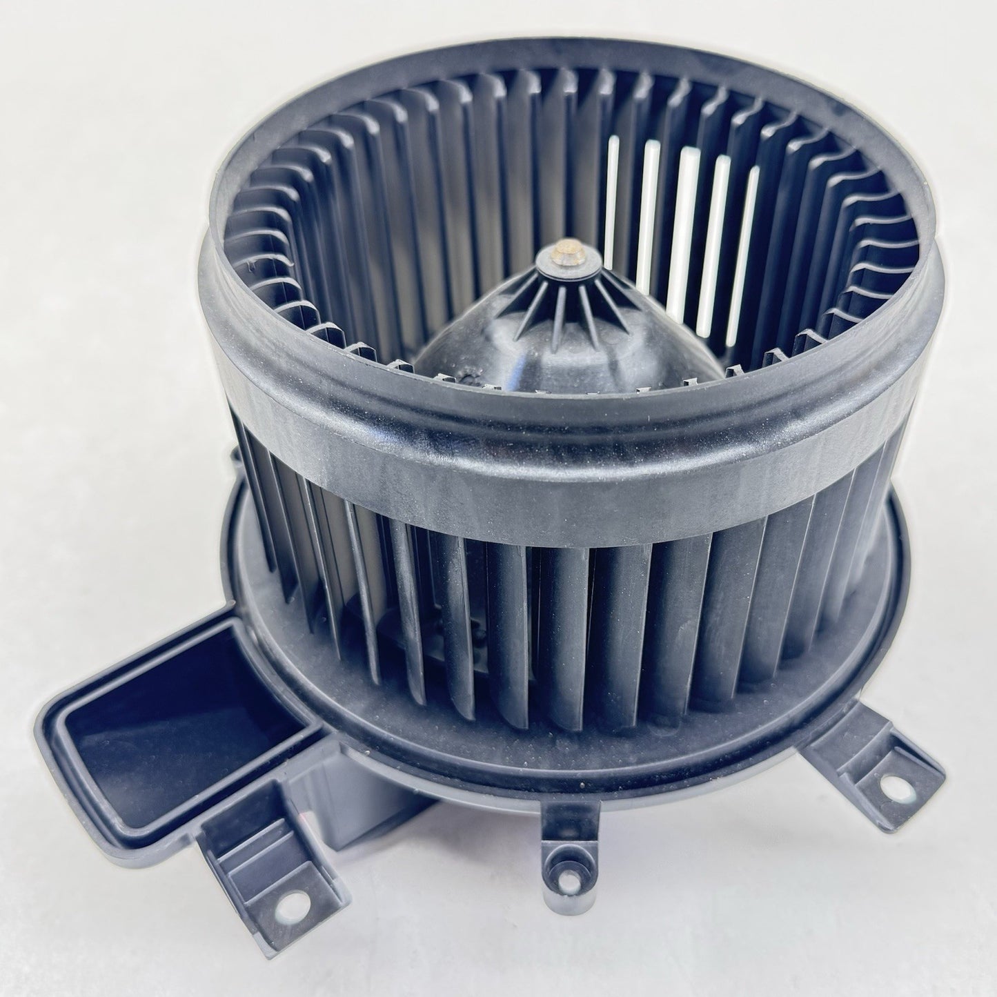 15-23 DODGE CHALLENGER CHARGER HVAC AC AIR BLOWER FAN MOTOR WHEEL OEM