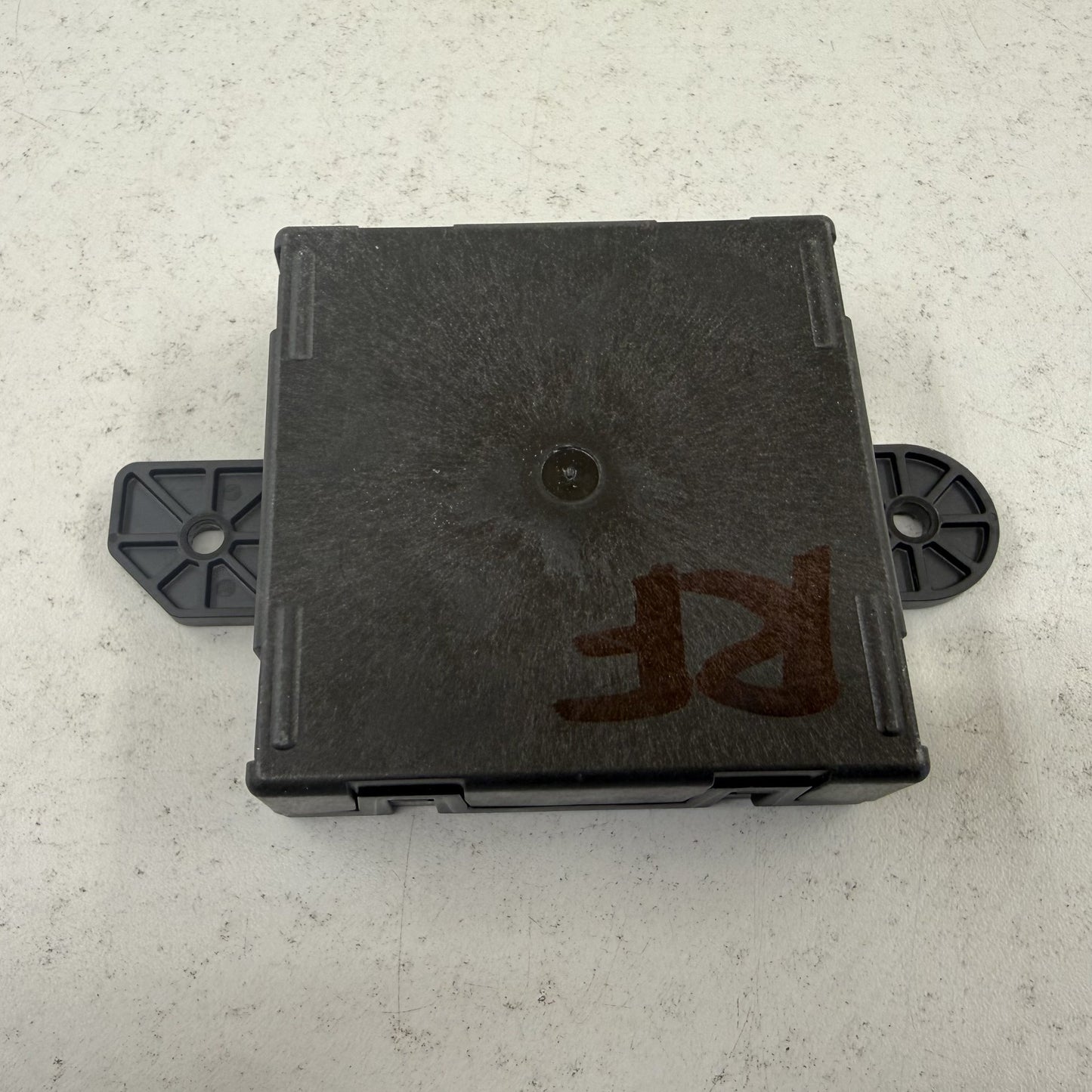 2015-2022 Dodge Durango Passenger Right Front Door Control Module 68316560AD OEM