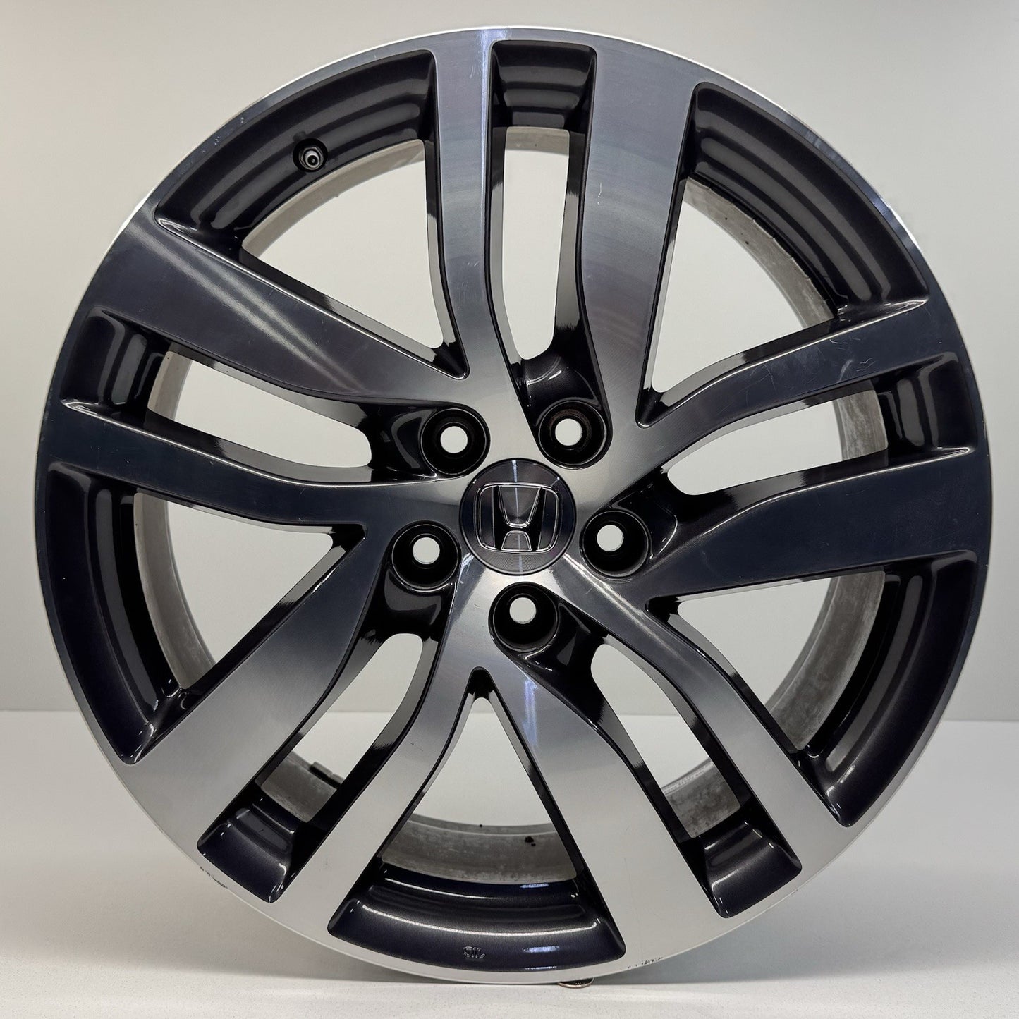 16-18 Honda Pilot Touring / Elite Wheel Rim 20x8 +55 Offset Factory OEM