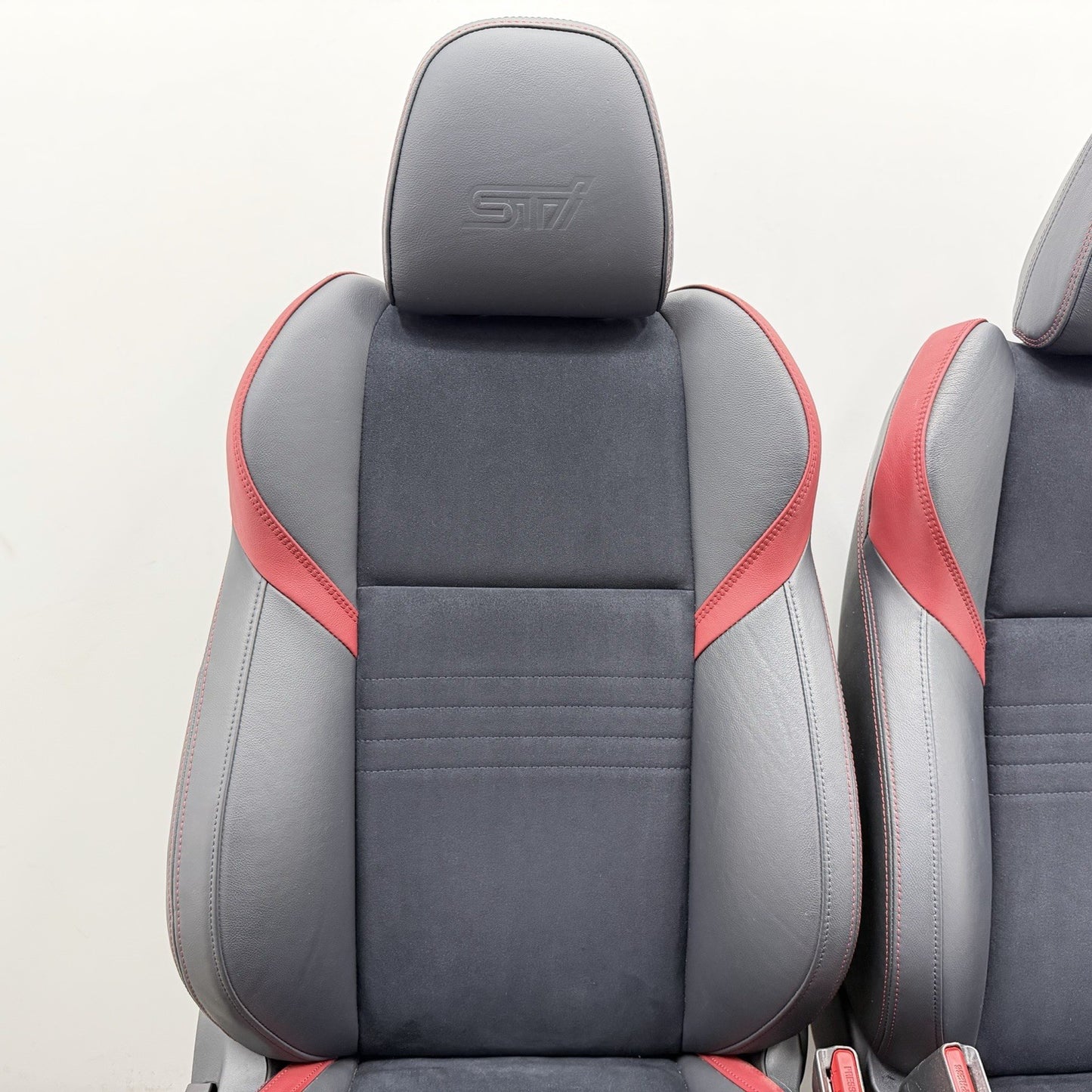 18-21 Subaru WRX STI Left And Right Front Seat Pair Leather Suede OEM Nice!