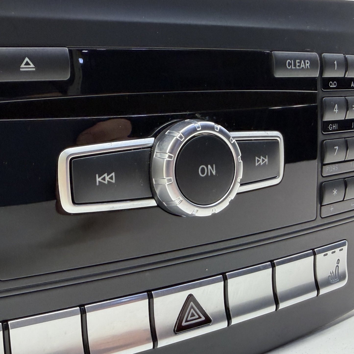 2012-2014 Mercedes C250 W204 Navigation Radio Audio CD Command Head Unit OEM