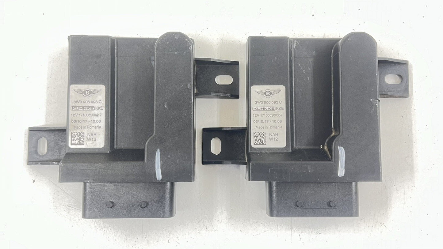 13-18 BENTLEY FLYING SPUR GAS FUEL PUMP CONTROL MODULE PAIR 3W3 906 093 C OEM