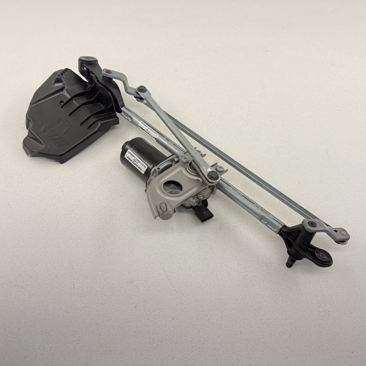 12-18 BMW F30 F80 M3 Front Windshield Wiper Motor W/ Linkage Arm Assembly OEM