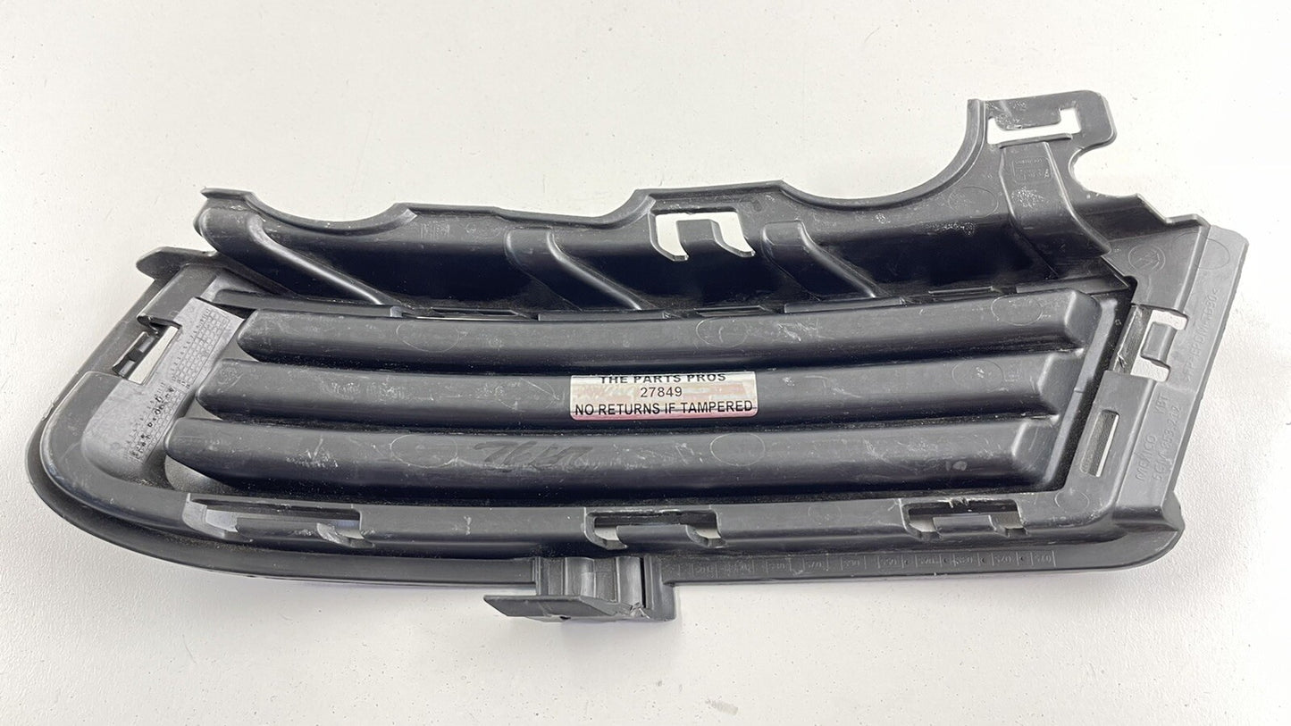 15-17 VOLKSWAGEN GOLF RIGHT FRONT BUMPER GRILLE GRILL TRIM 5GM 853 212 OEM