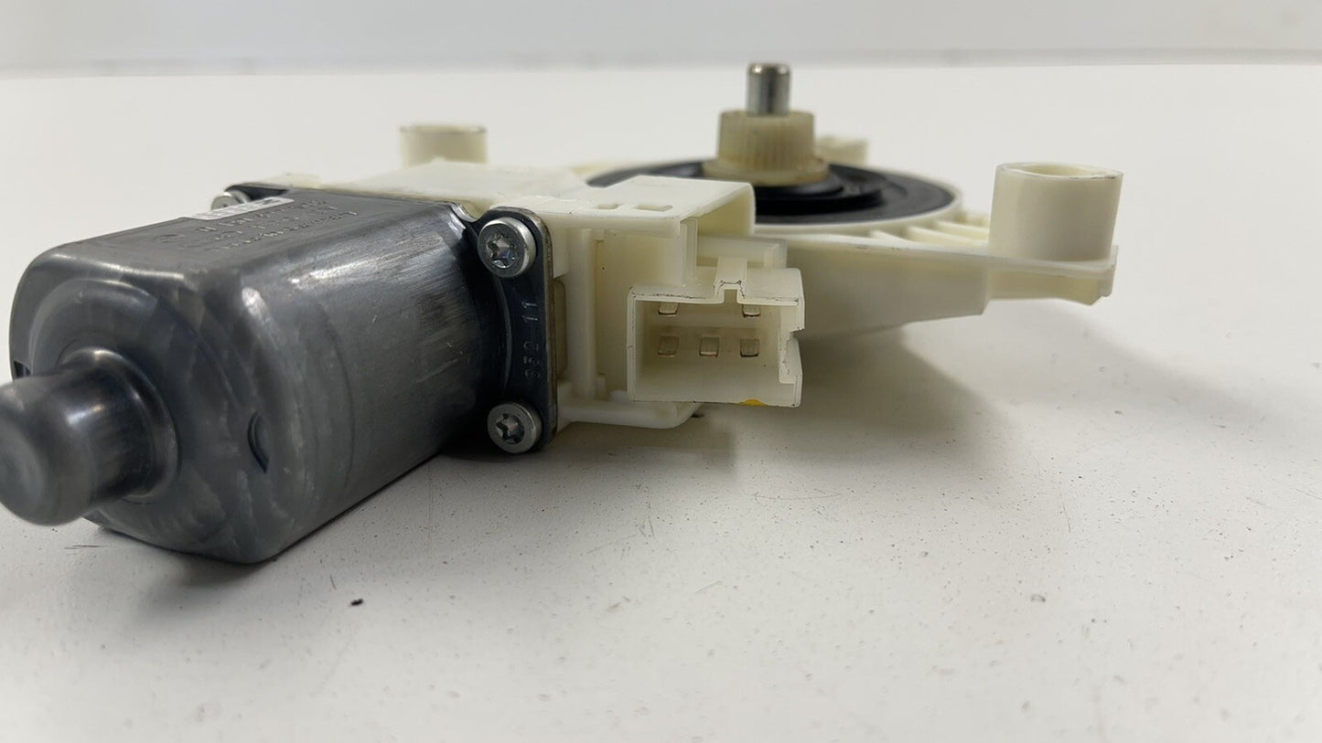 08-14 MERCEDES BENZ W204 C CLASS PASSENGER RIGHT REAR DOOR WINDOW MOTOR OEM
