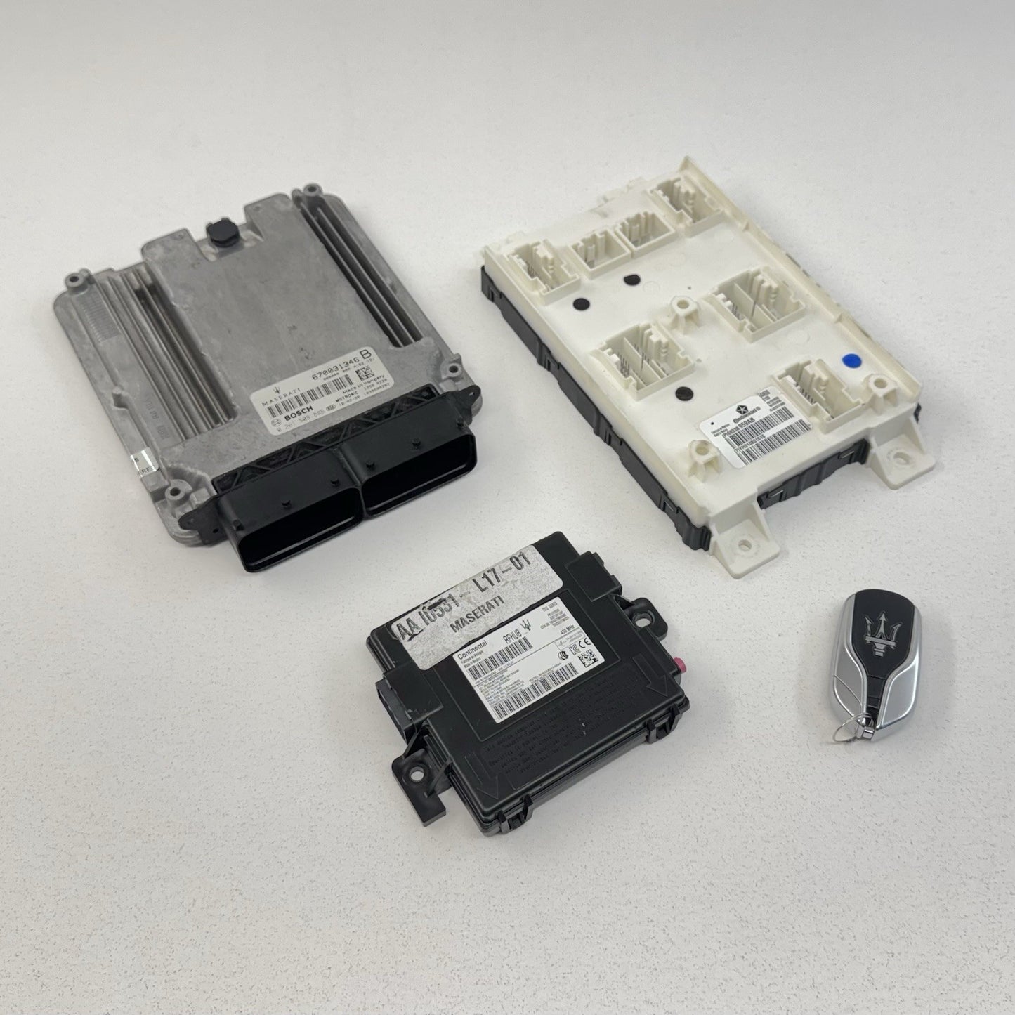 2018 Maserati Ghibli Engine Control Module ECU Body Module RF Hub W/ Key Set OEM