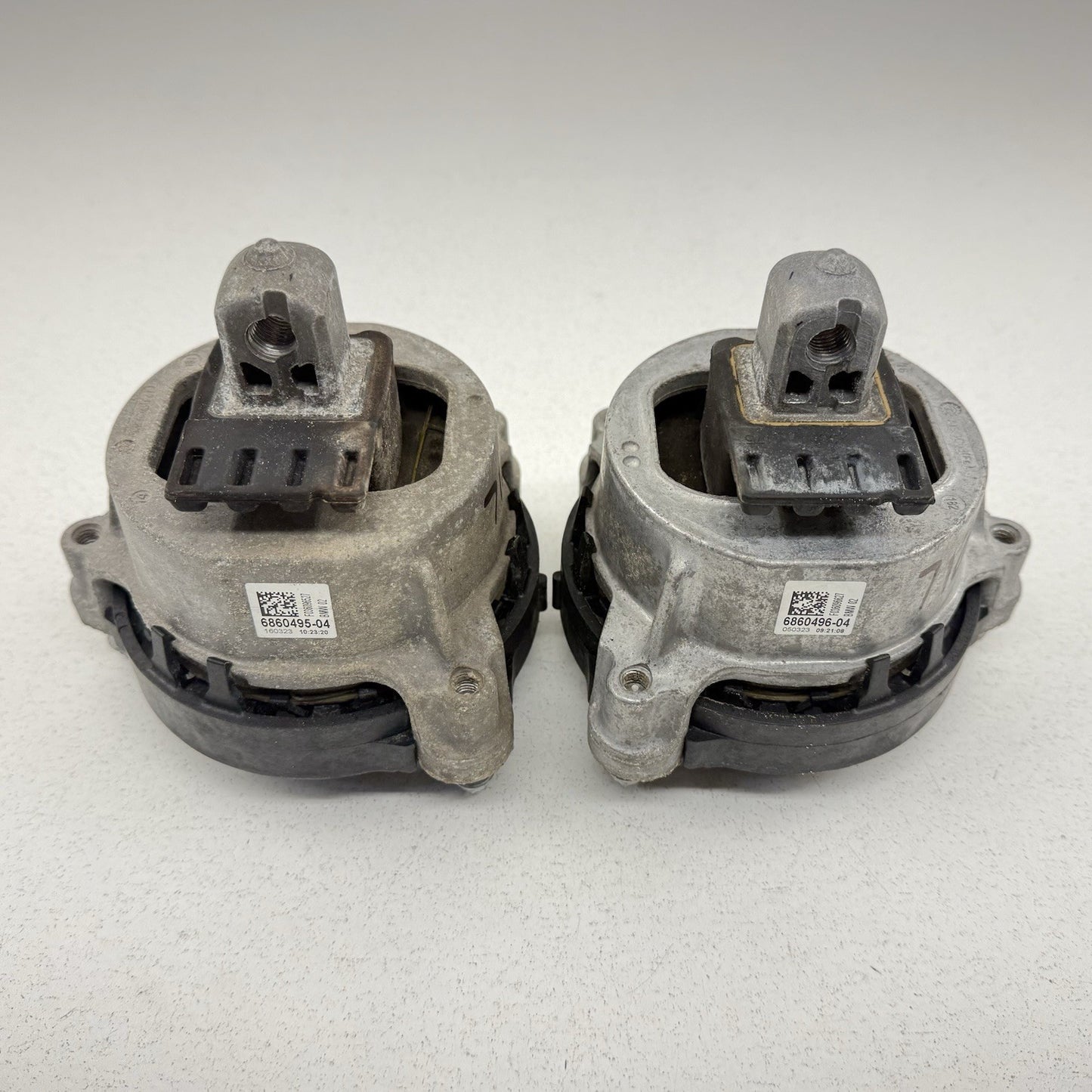 18-24 BMW G01 G02 X3 X4 XDrive 2.0L Engine Motor Mount Insulator Pair OEM