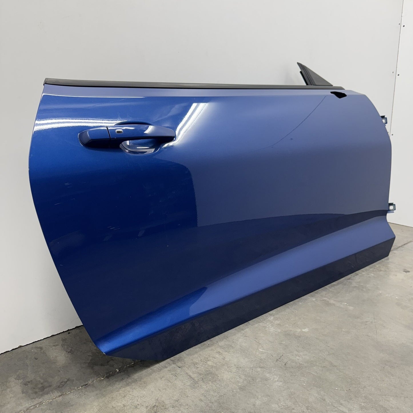 16-24 CHEVROLET CAMARO ZL1 SS COUPE PASSENGER RIGHT DOOR COMPLETE WITH GLASS OEM