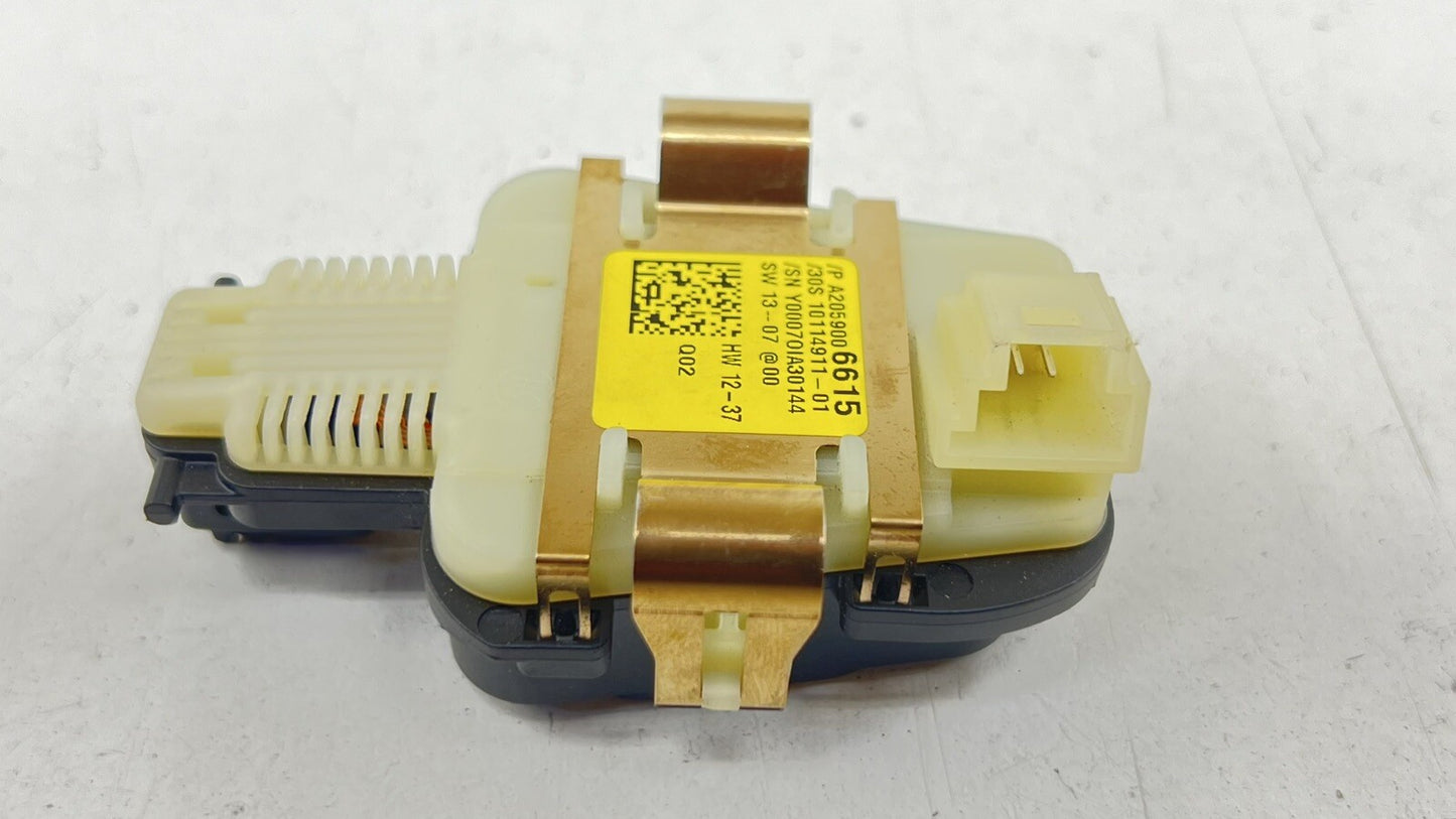 15-18 MERCEDES-BENZ C63S W205 FRONT WINDSHIELD RAIN SENSOR LIGHT SENSOR OEM