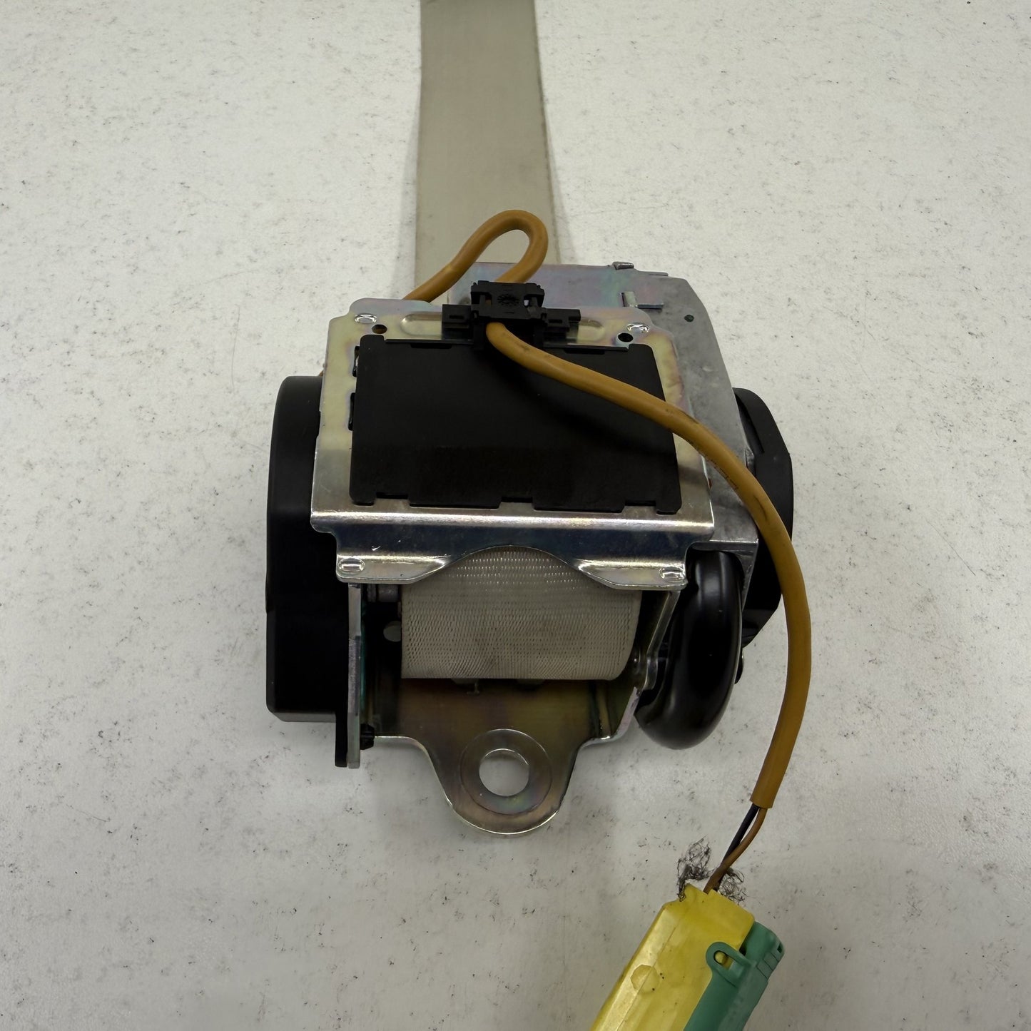 2014-2018 Bentley Flying Spur Driver Left Rear Seatbelt Seat Belt Retractor OEM