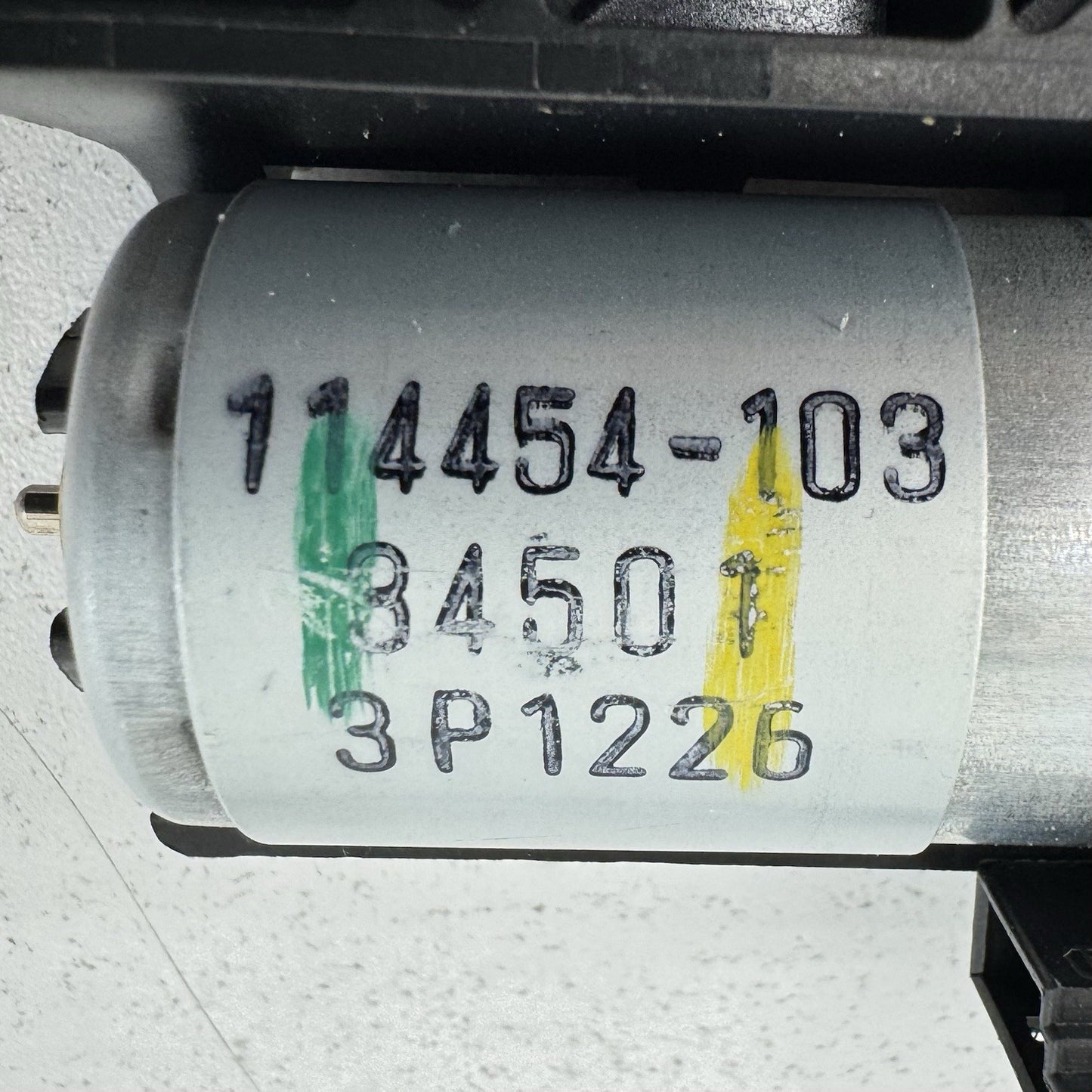 10-16 Mercedes W212 E350 Driver Left Front Seat Headrest Adjust Motor OEM