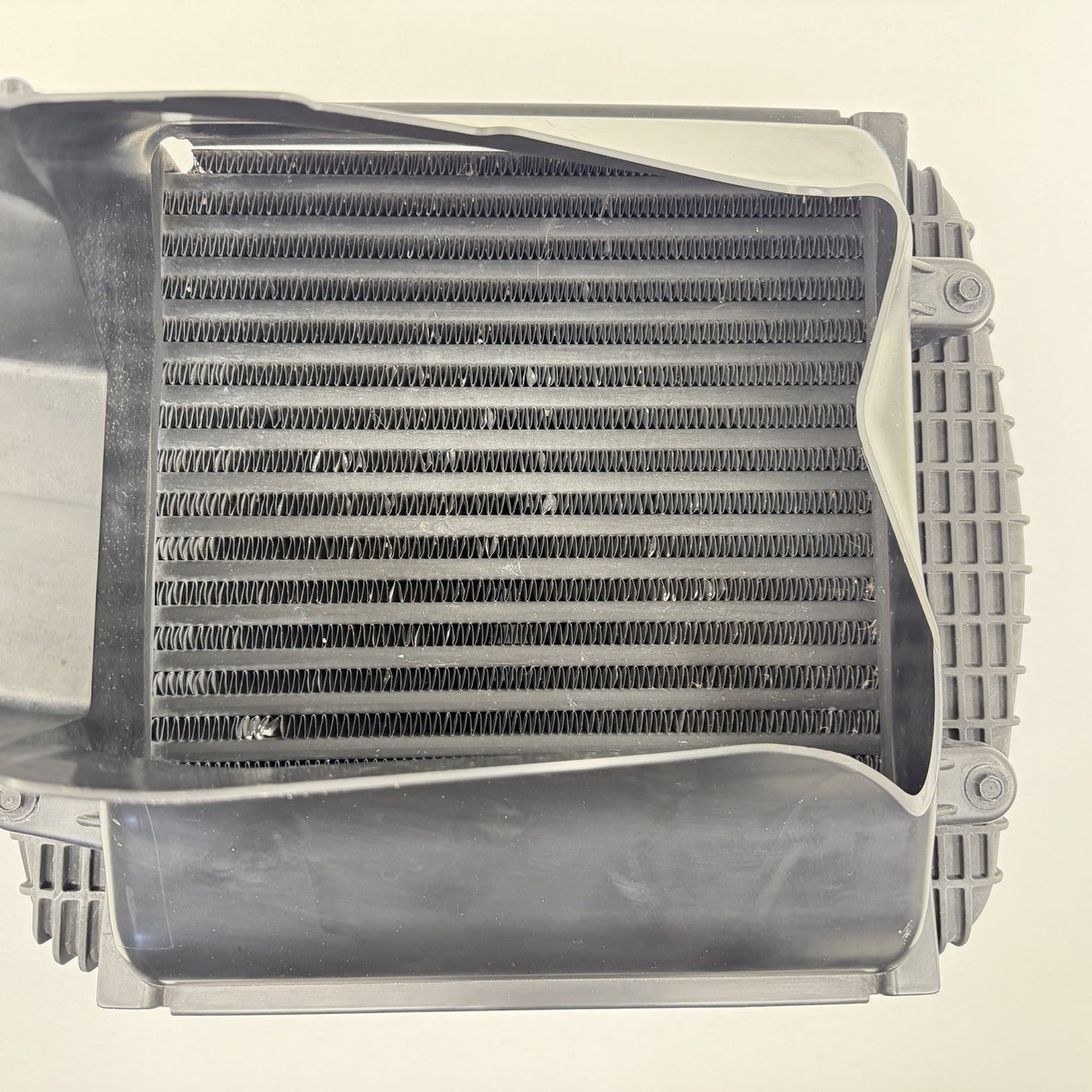 18-24 Maserati Ghibli Passenger Right Turbo Intercooler With Duct 670039351 OEM