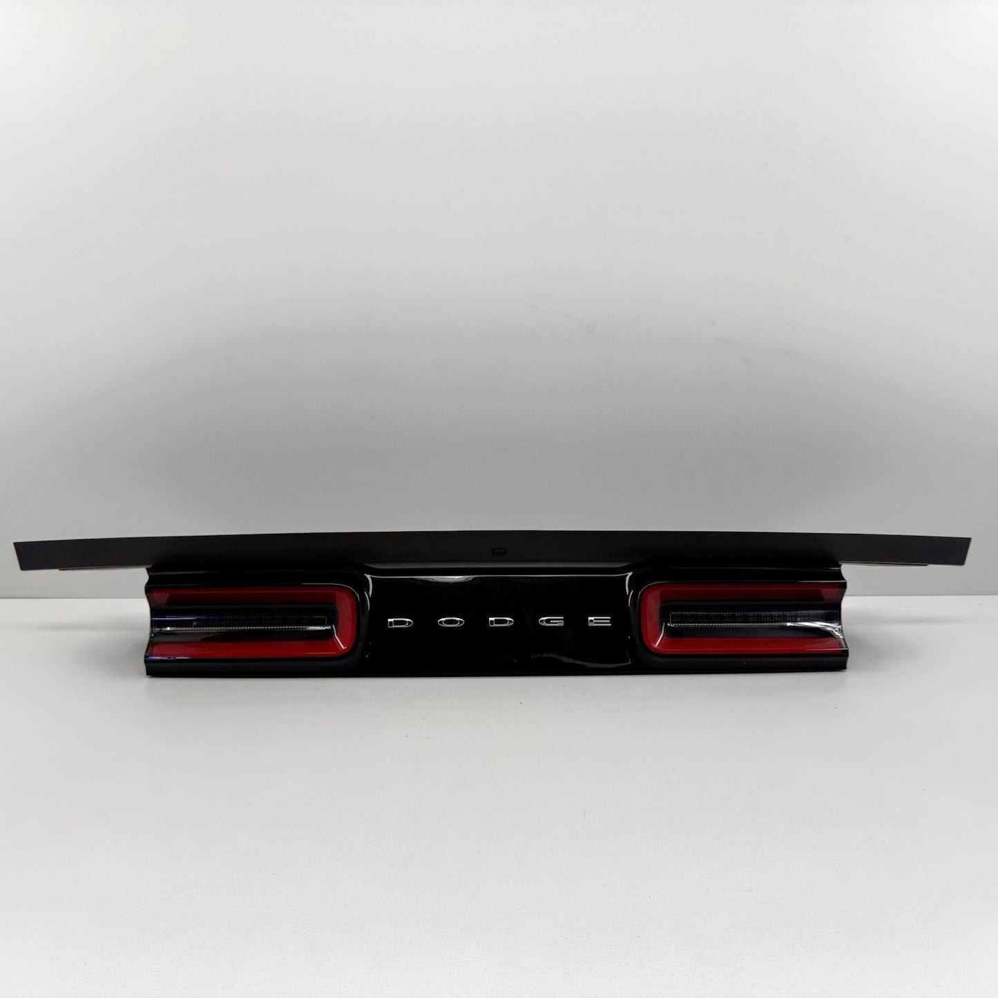 15-23 Dodge Challenger Rear Center LED Taillight Tail Light Lamp 68419751AA OEM