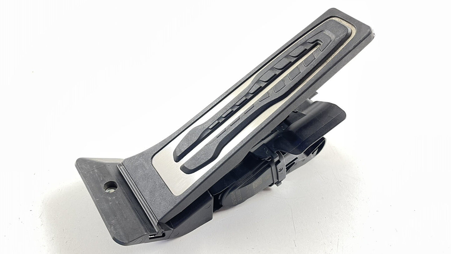 20-23 TOYOTA SUPRA GAS PEDAL THROTTLE ACCELERATOR 6871053 OEM