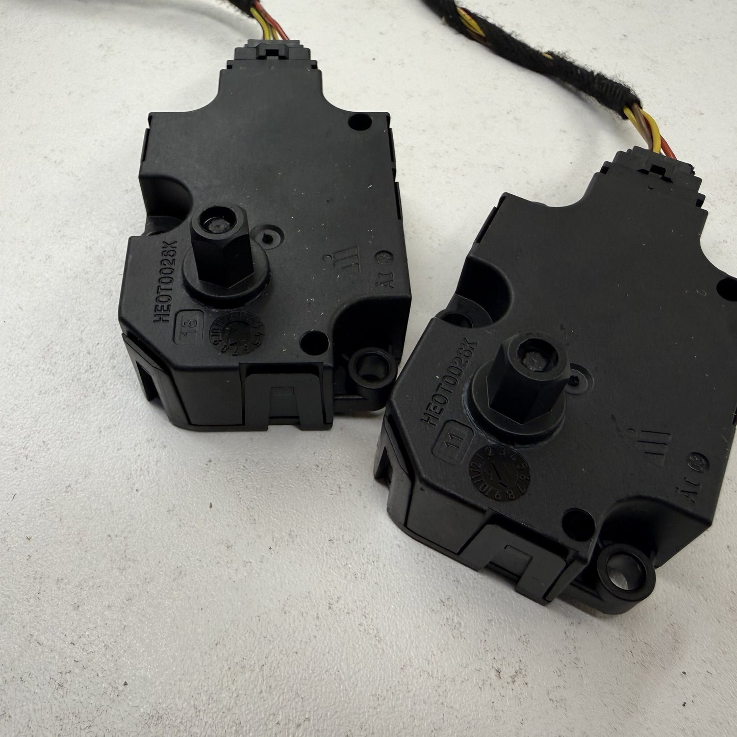 2014-2017 Mercedes S550 W222 HVAC AC Flap Air Door Actuator Servo Motor Set OEM