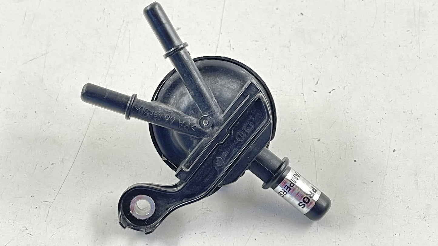 10-16 PORSCHE PANAMERA MOTOR ENGINE COOLANT BLEEDER VALVE 7P5121671 OEM