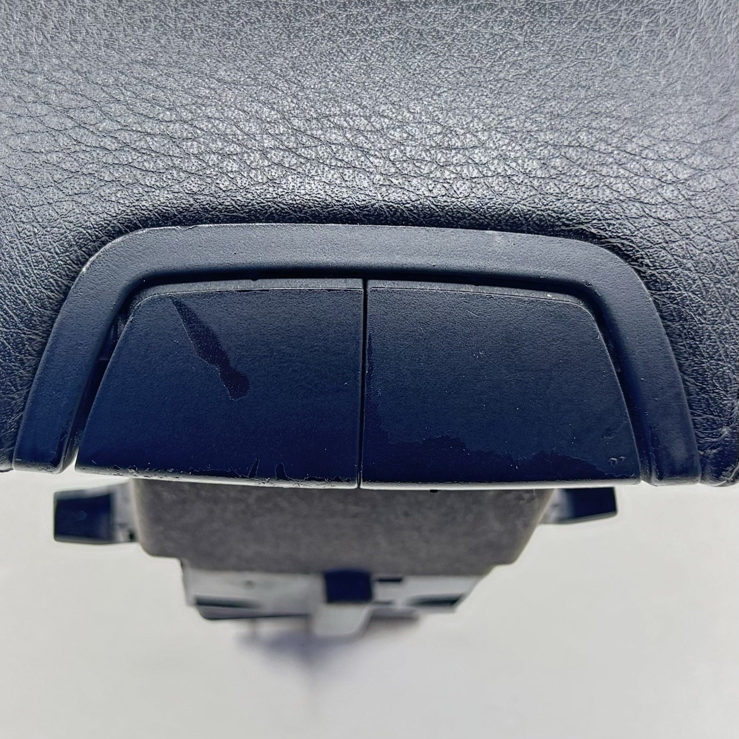 06-10 BMW M6 E63 E64 Center Console Armrest Arm Rest Cover 7072737 OEM