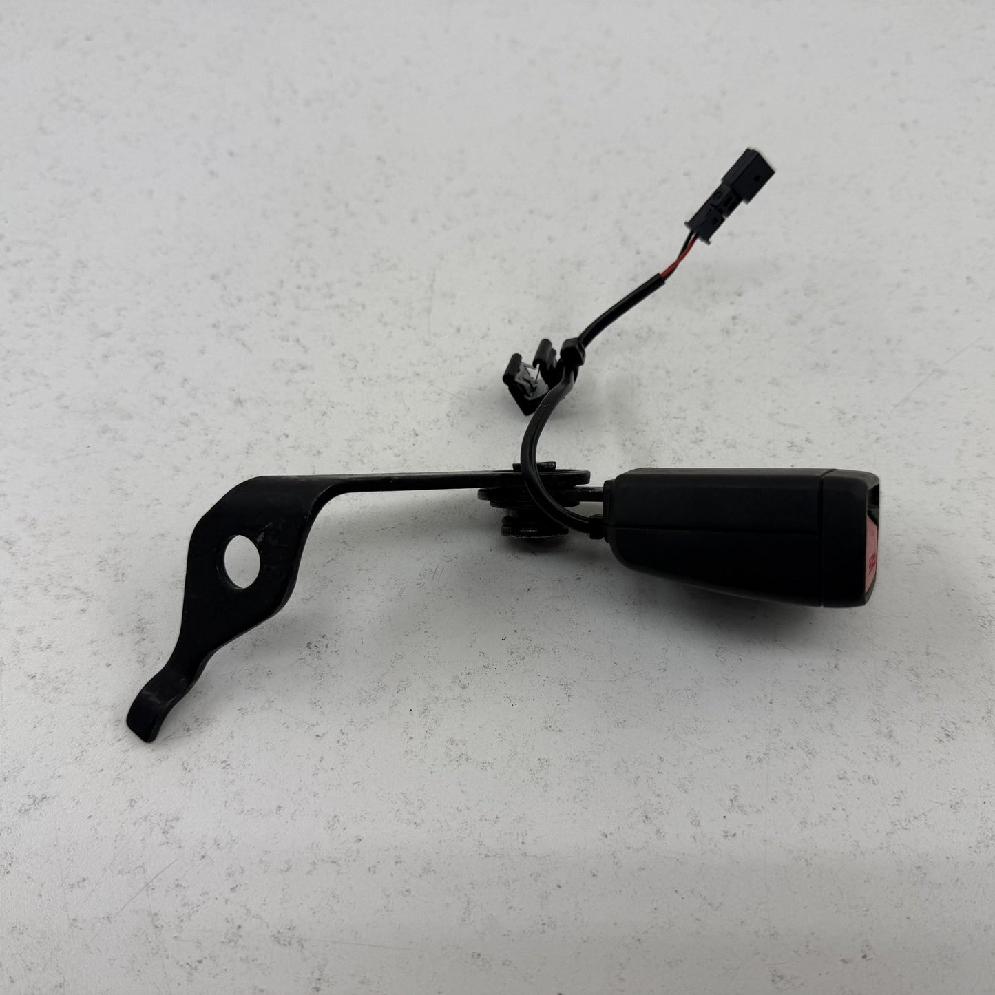 2021-2026 BMW M4 M440i 430i G22 G82 Coupe Right Rear Seat Belt Buckle OEM
