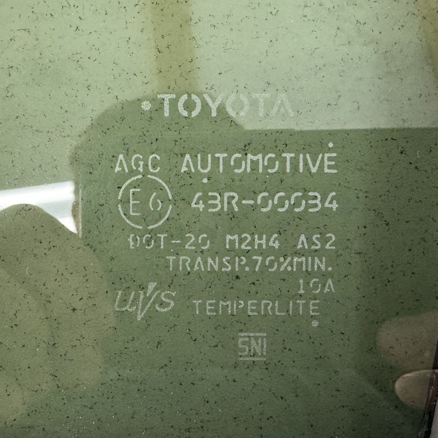 16-22 Toyota Prius / Prius Prime Driver Left Front Door Corner Window Glass OEM