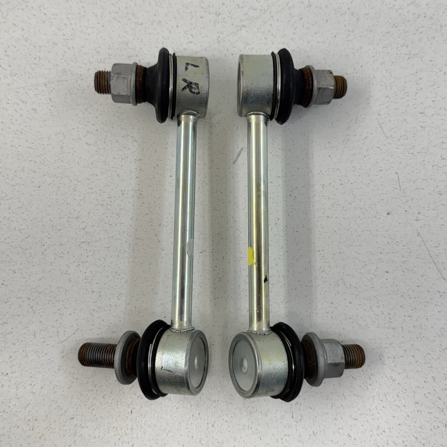 21-26 Lexus IS300 IS350 IS500 RWD Rear Stabilizer Sway Bar End Link Pair OEM