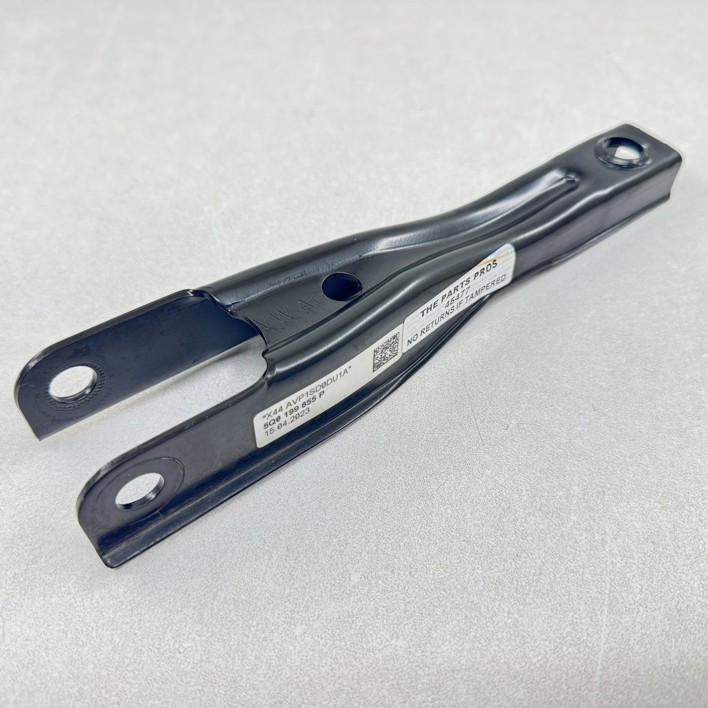 22-25 VOLKSWAGEN GOLF R MK8 MANUAL HINGE MOTOR ENGINE MOUNT SUPPORT BRACKET OEM