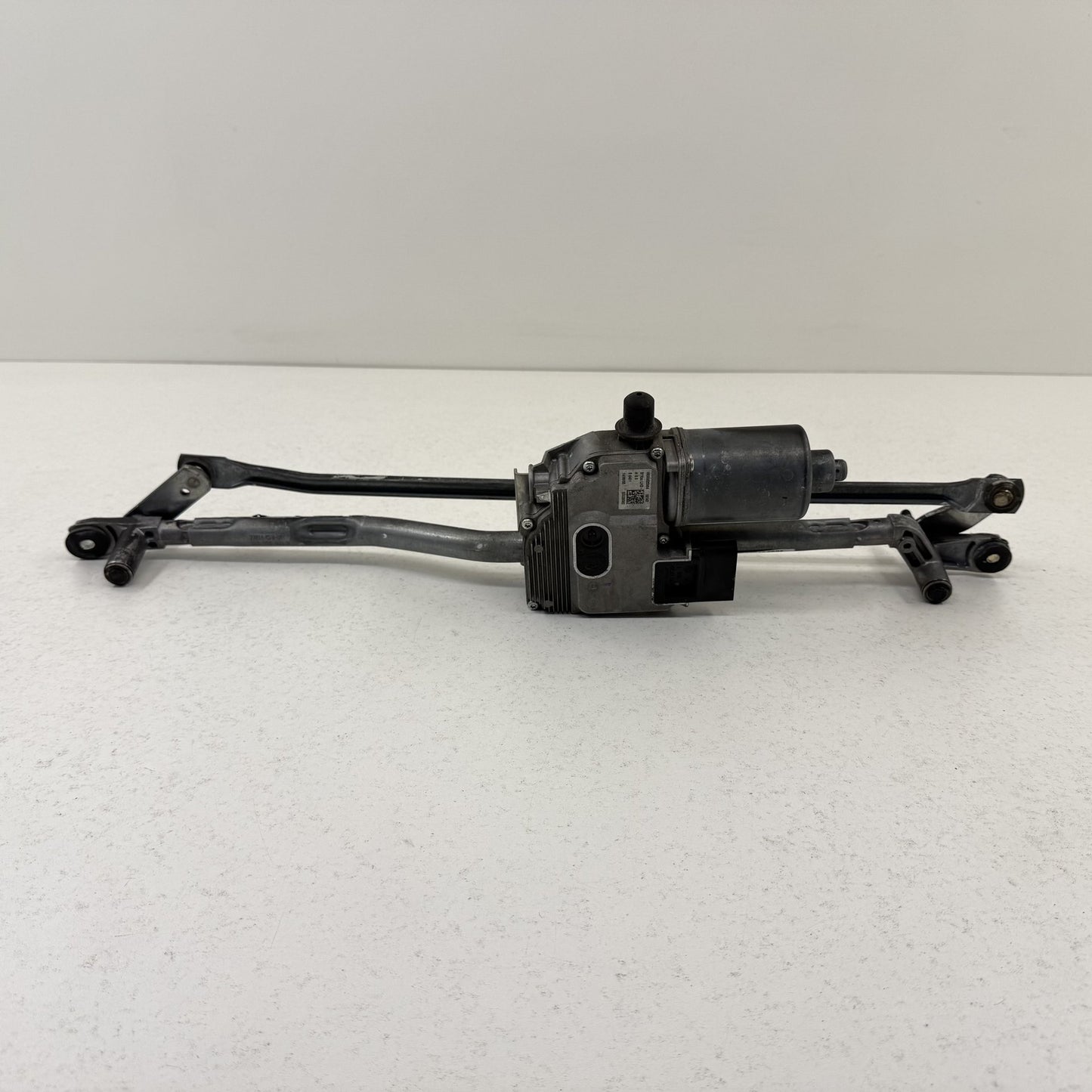 14-18 Bentley Flying Spur Front Windshield Wiper Motor Linkage Arm Assembly OEM