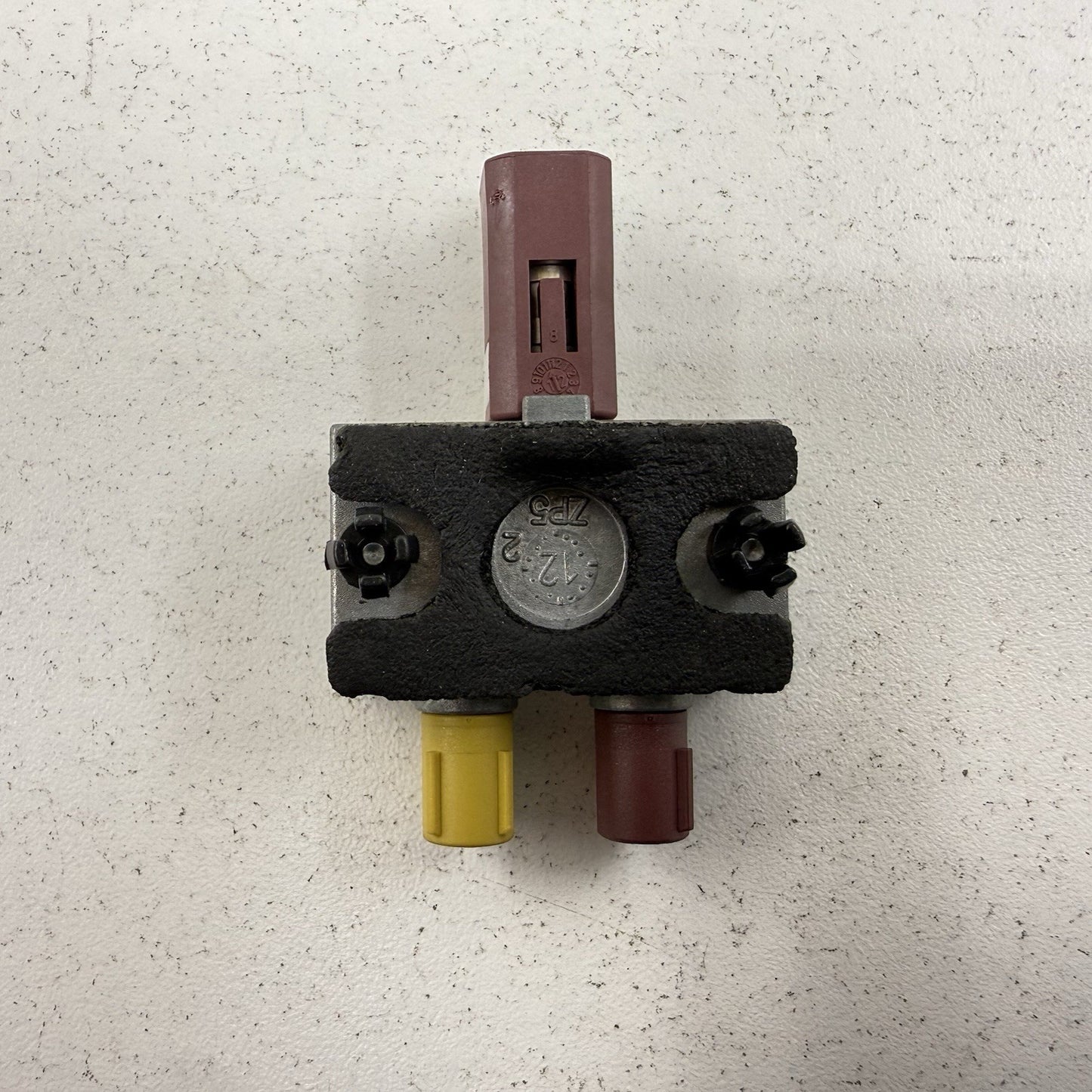 14-16 Mercedes W212 E350 Radio Satellite Antenna Splitter Module 2128704089 OEM