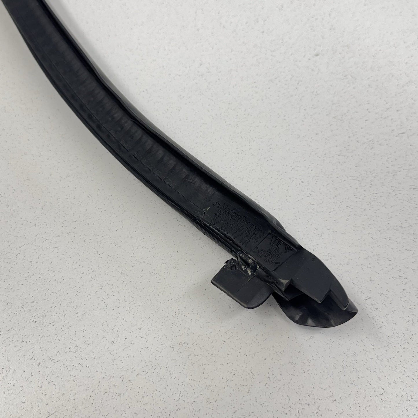 05-12 Porsche 911 997 Cabriolet Passenger Right Door Weatherstrip Seal OEM