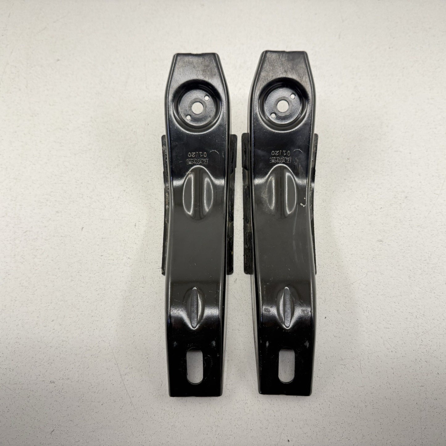 17-24 Chevrolet Camaro Rear Suspension Stabilizer Bar Bracket Set OEM