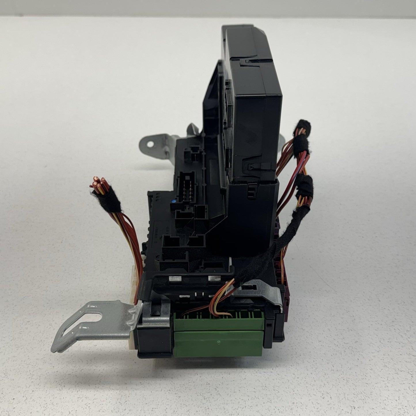 14-16 Mercedes W212 E350 Rear SAM Signal Acquisition Fuse Relay Junction Box OEM