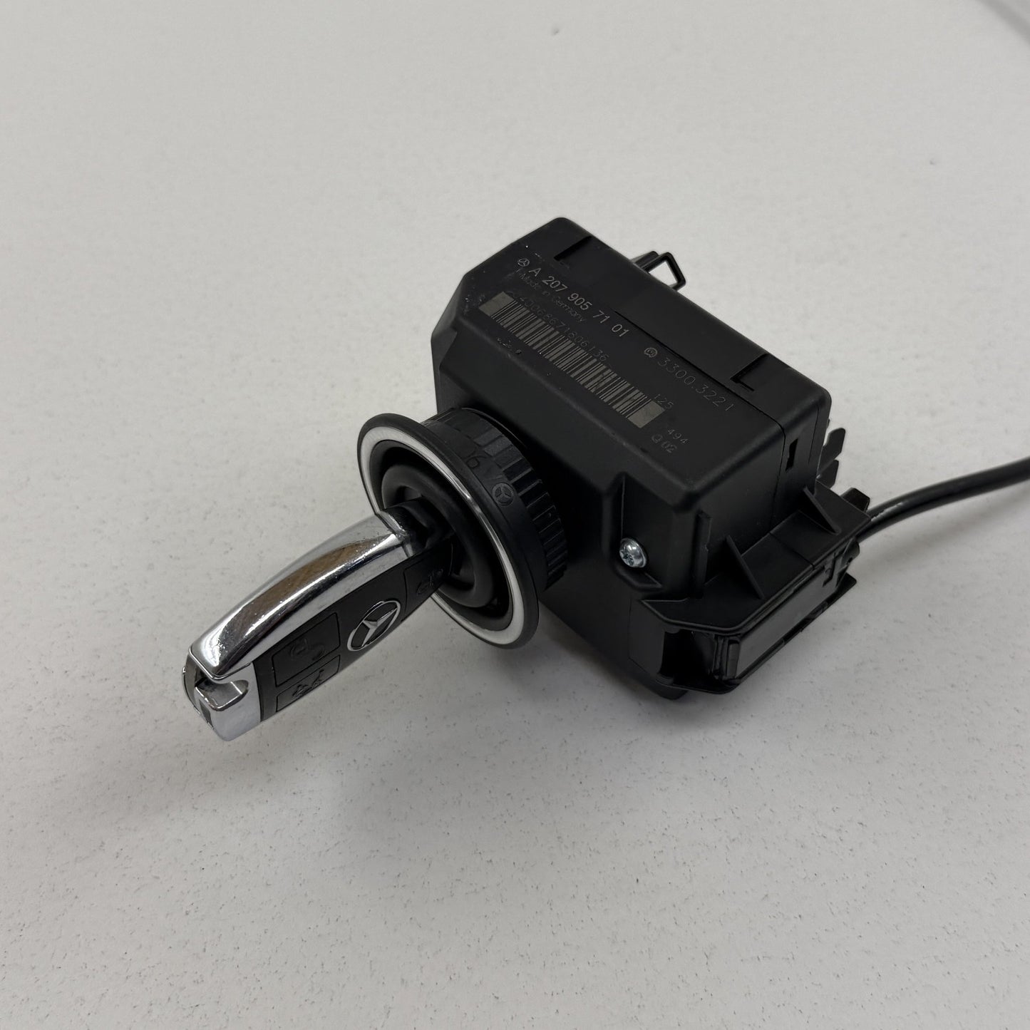 2012-2014 Mercedes C250 W204 1.8L Engine Control Module ECU Ignition Key Set EM