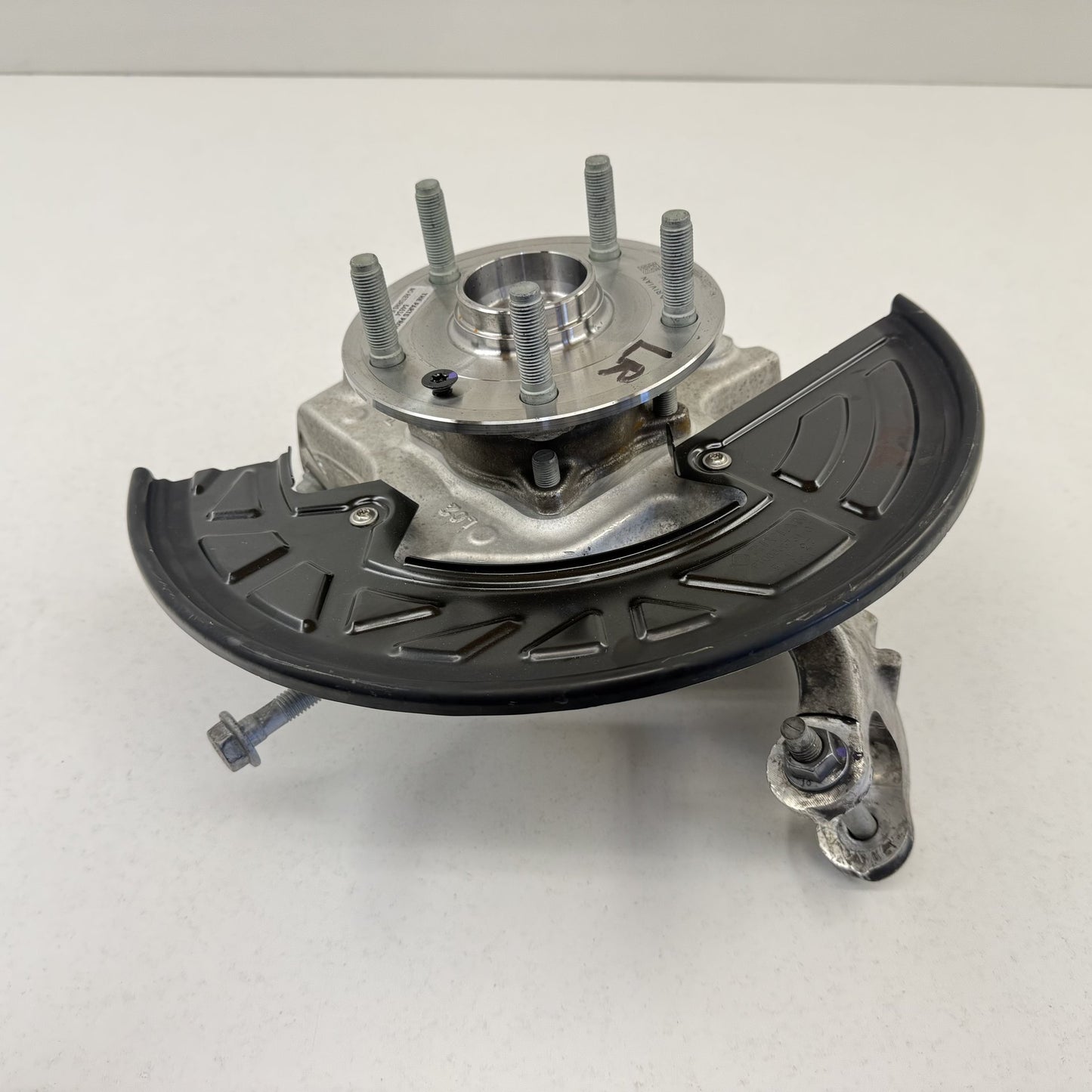 2022-2024 Rivian R1S R1T Driver Left Rear Spindle Knuckle Hub Wheel Bearing OEM