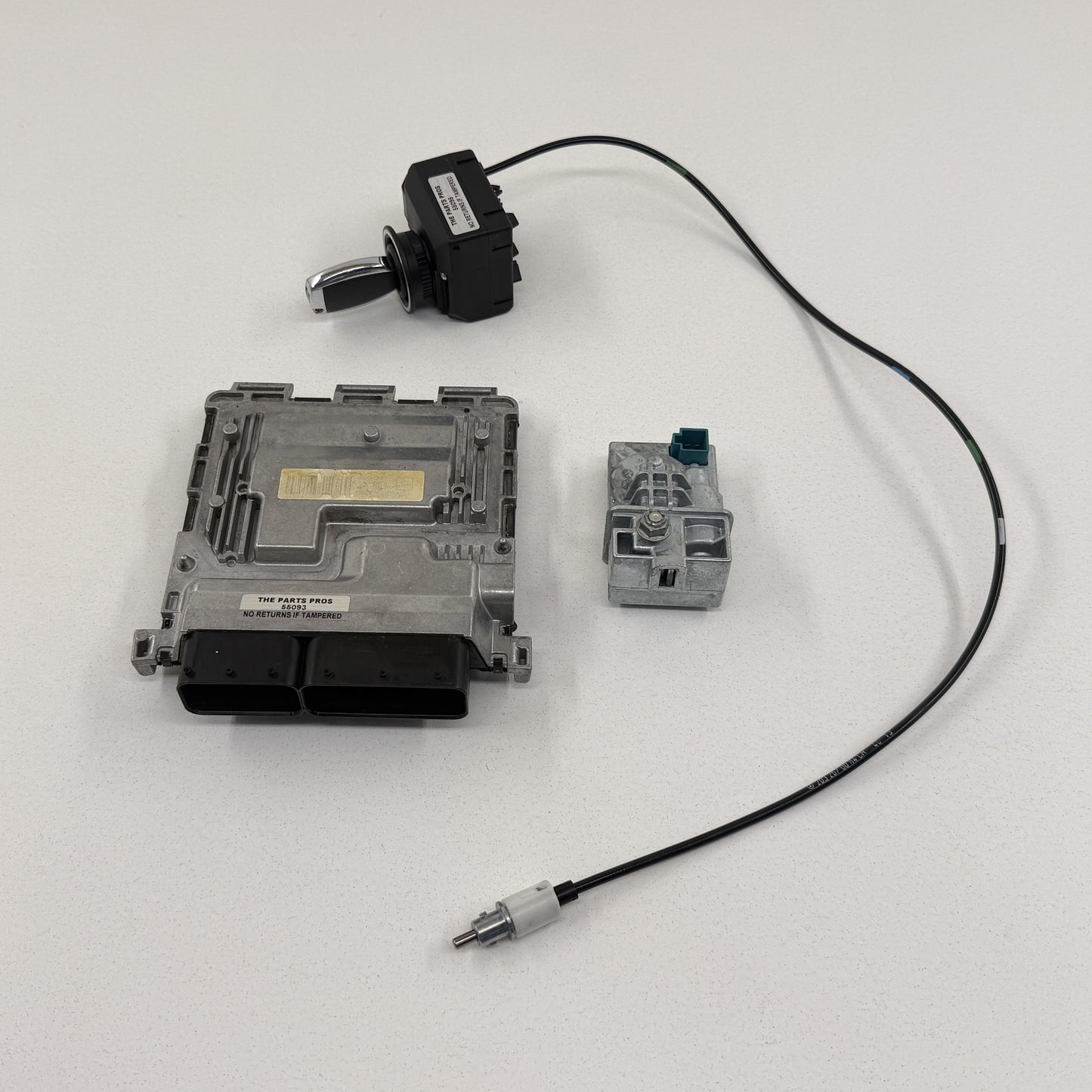 2012-2014 Mercedes C250 W204 1.8L Engine Control Module ECU Ignition Key Set EM