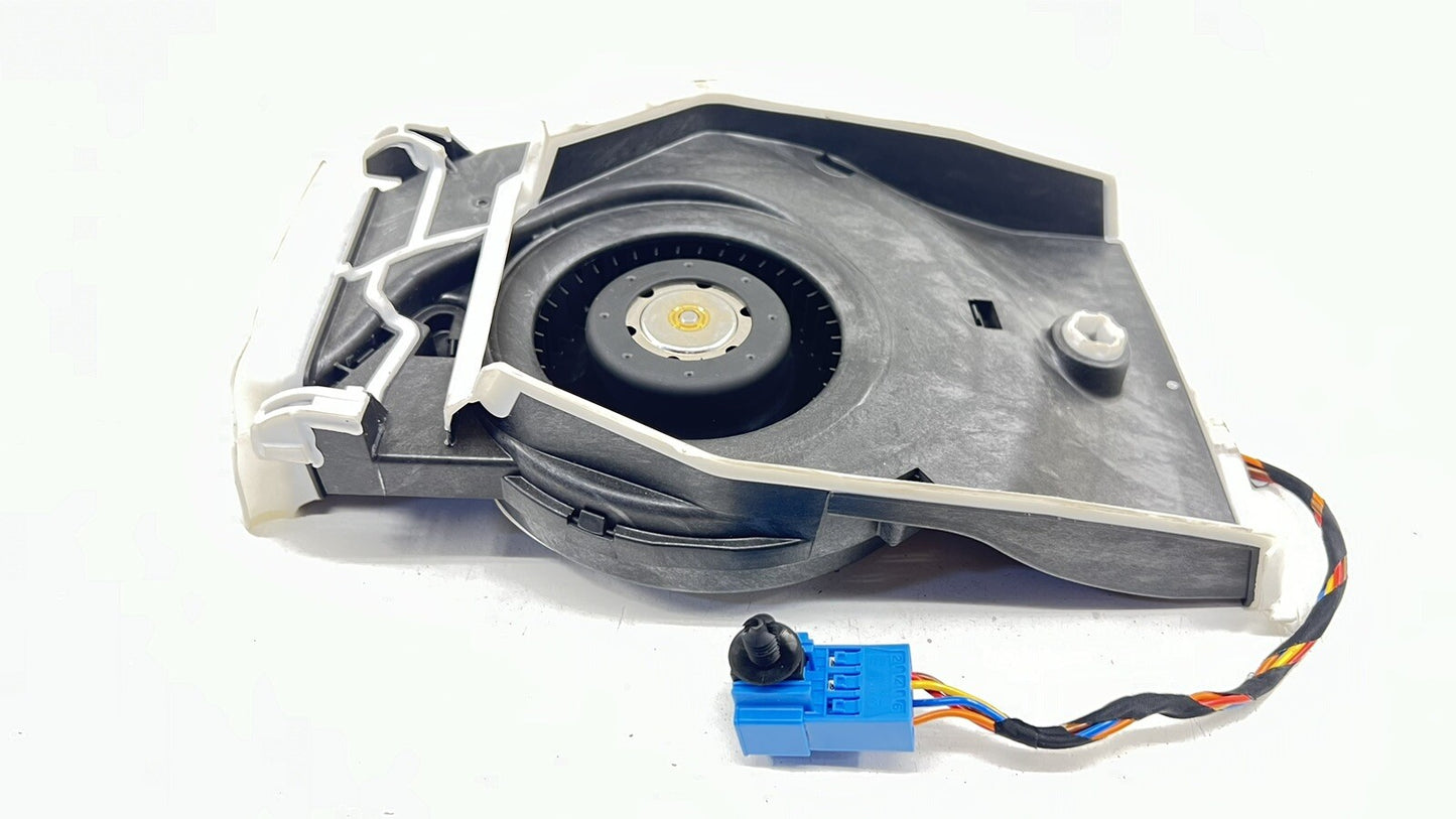 15-18 MERCDEDES-BENZ C63S W205 CENTER CONSOLE BLOWER FAN MOTOR A2059060012 OEM