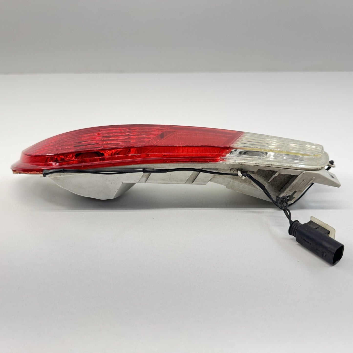 06-10 BMW M6 E63 E64 Right Rear Lower Bumper Tail Light Lamp 7841122 OEM