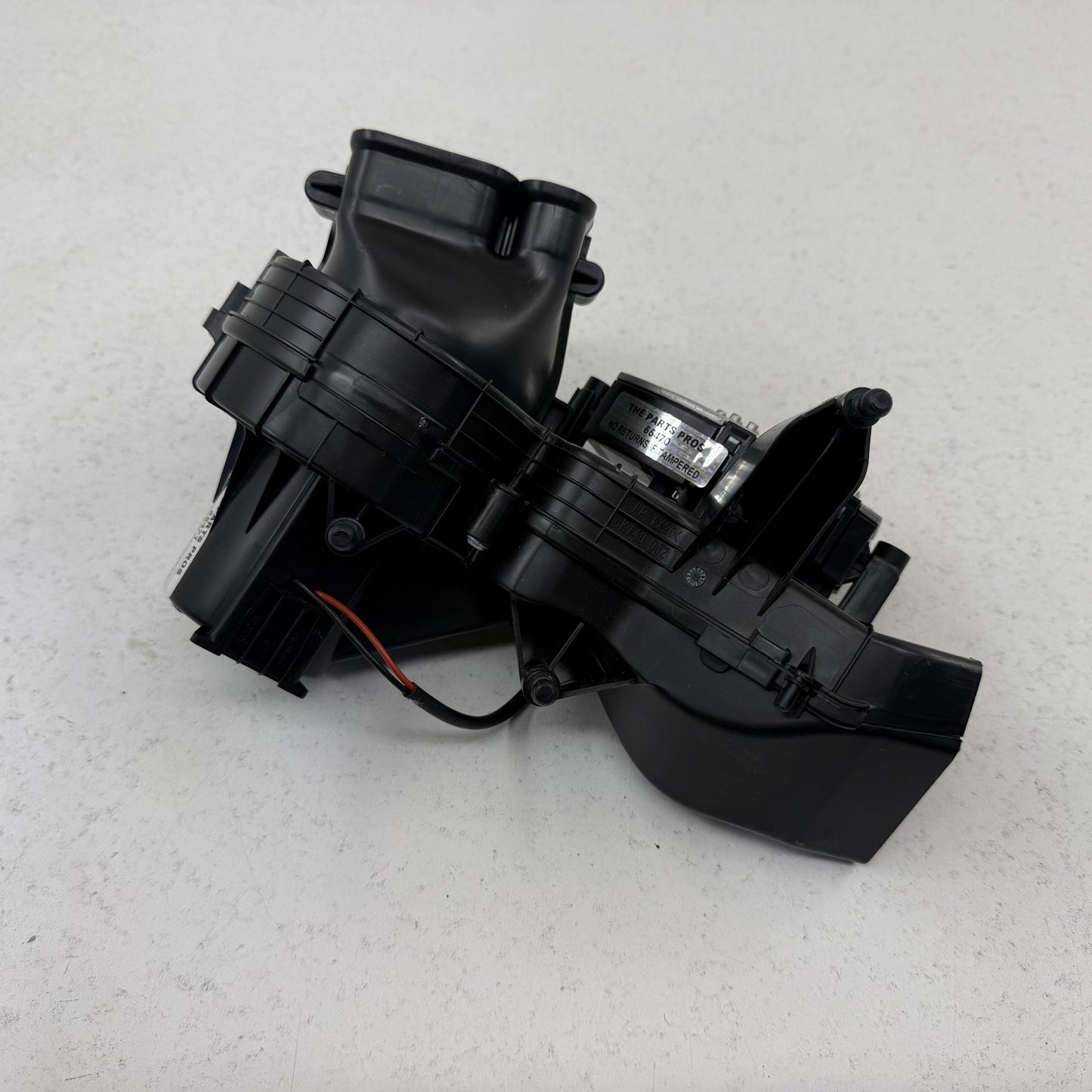2014-2018 Bentley Flying Spur Right AC Air Booster Blower Motor W/ Resistor OEM