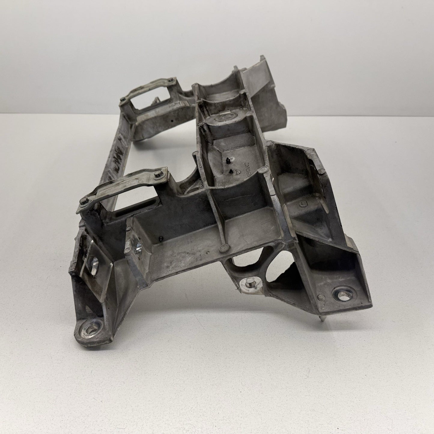 98-04 Chevy Corvette C5 Rear Subframe Crossmember Cradle Suspension Carrier OEM
