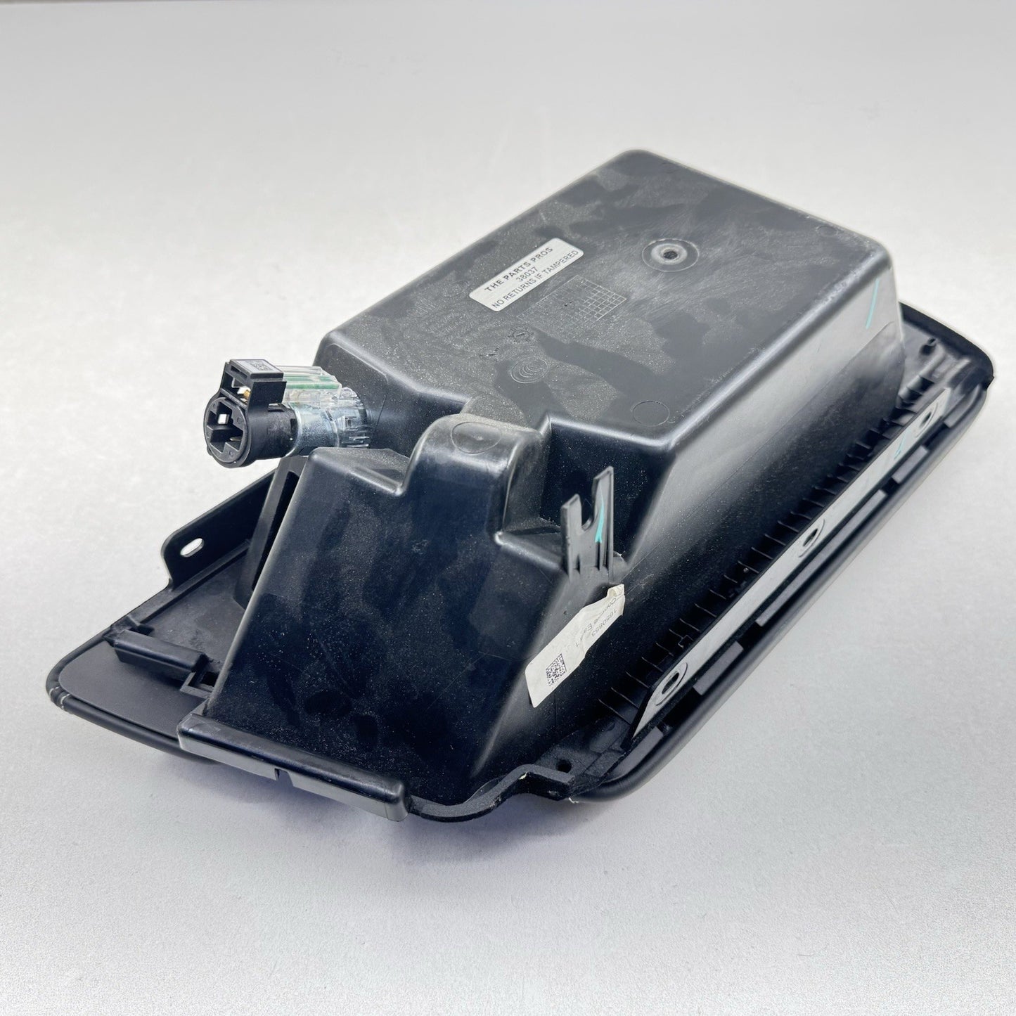 22-24 CADILLAC CT4 V BLACKWING CENTER CONSOLE ARMREST ARM REST STORAGE TRAY OEM