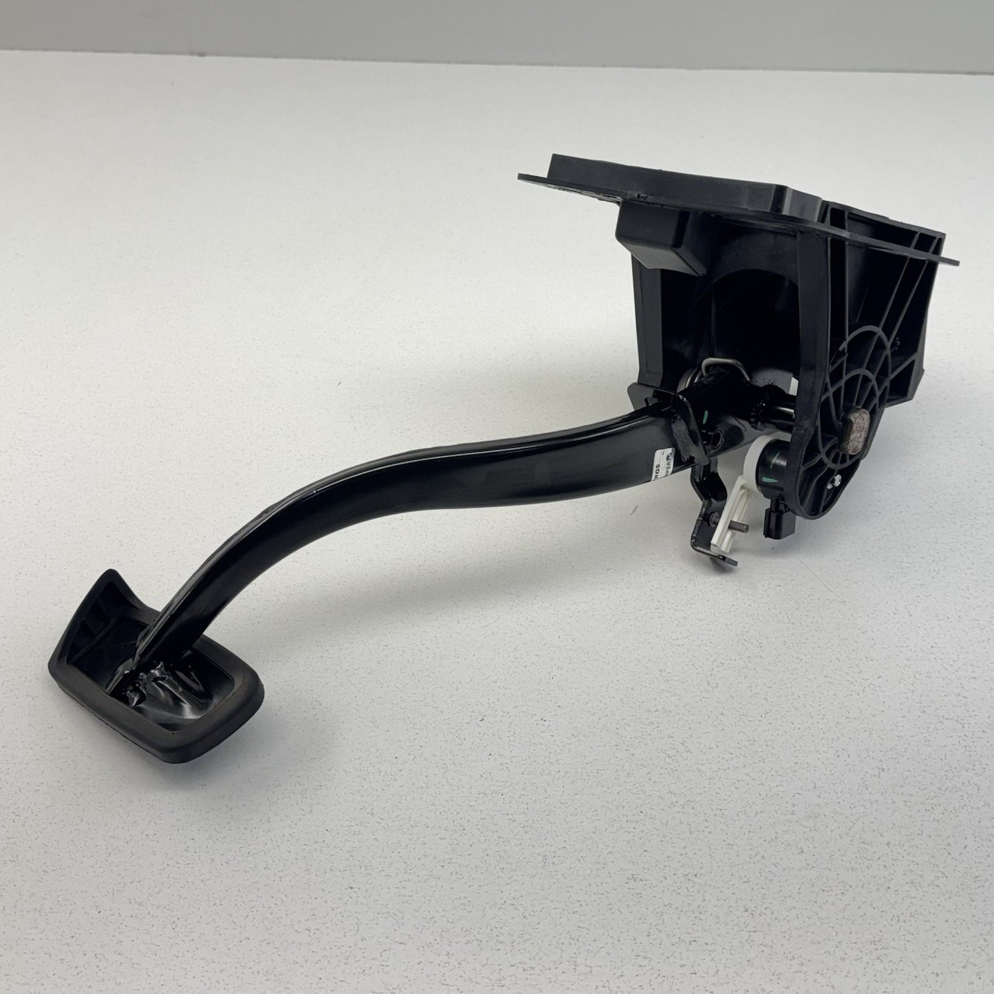 24-26 Silverado Sierra 2500 3500 Brake Pedal Assembly 85711112 OEM