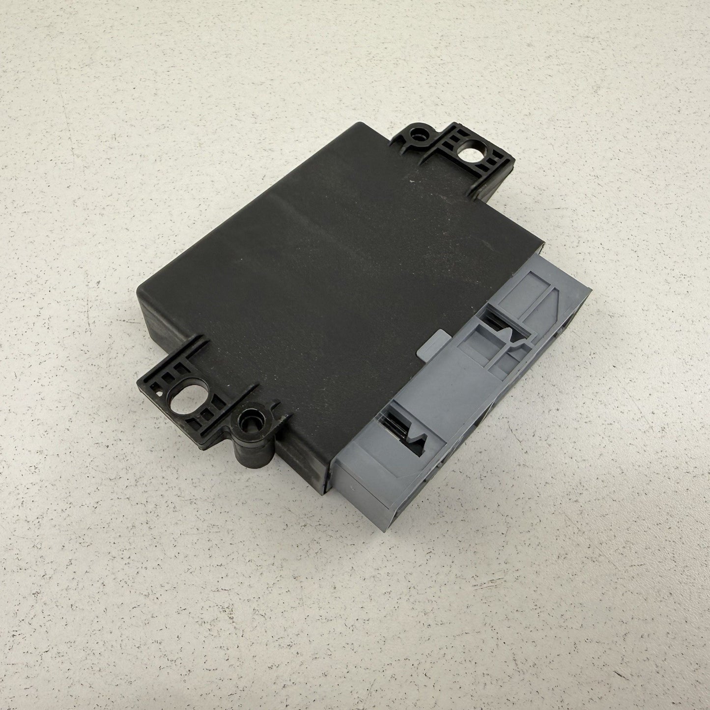 10-16 Mercedes W212 E350 Park Assist Sensor Control Module 0009004404 OEM