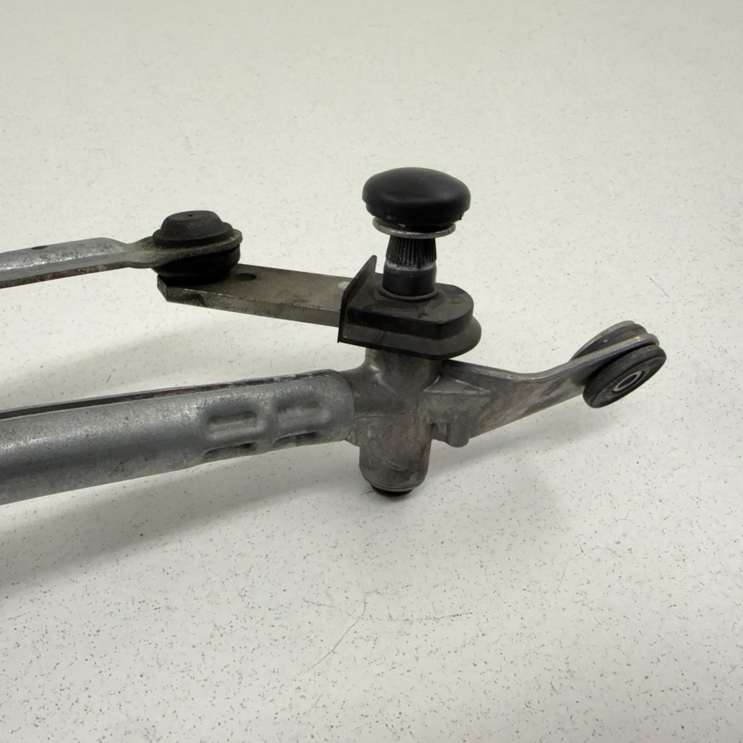 17-23 Audi R8 Front Windshield Wiper Arms & Motors W/ Linkage Arm Set OEM