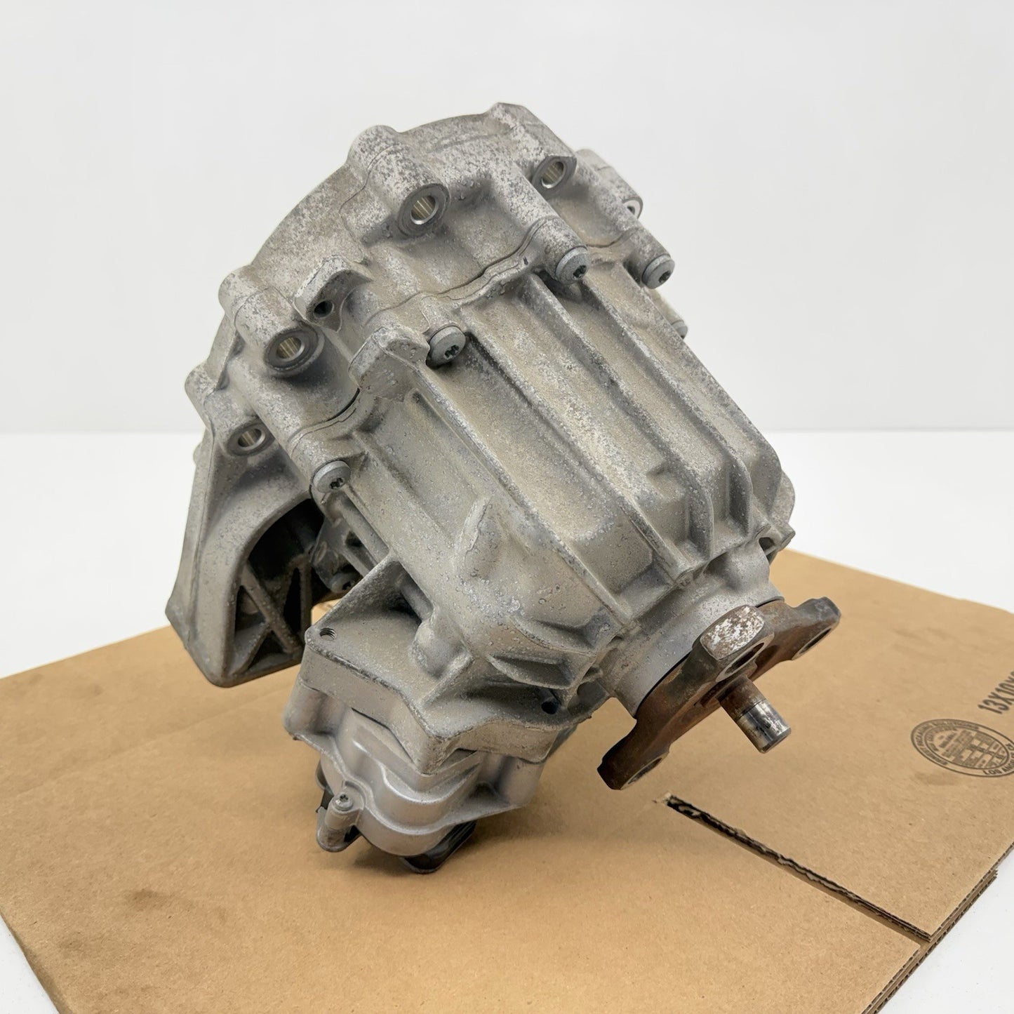 14-24 Maserati Ghibli S Q4 Transfer Case Gear Box W/ Motor Module 670008138 OEM