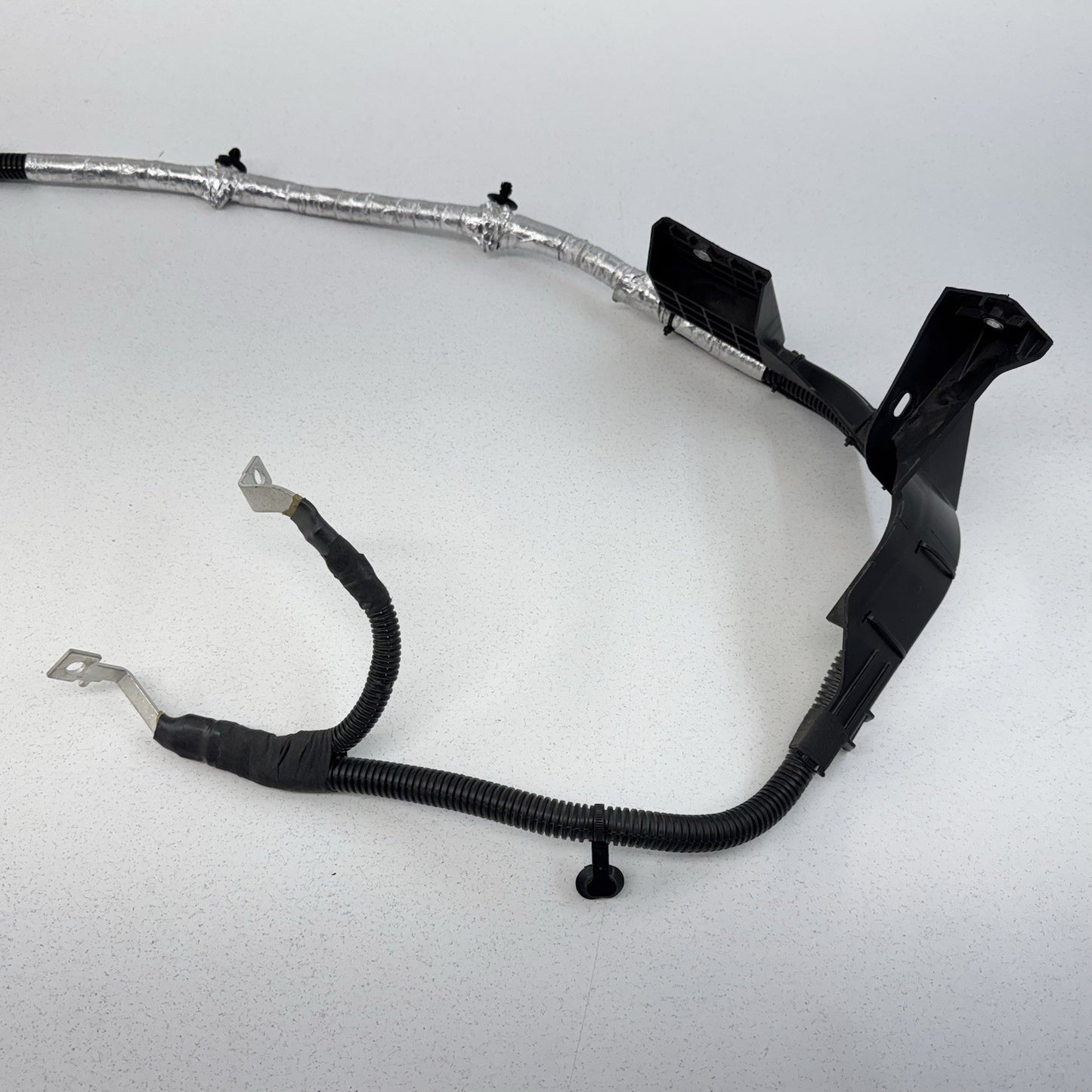24-25 Silverado Sierra 2500 3500 Battery Positive Cable 84890607 OEM